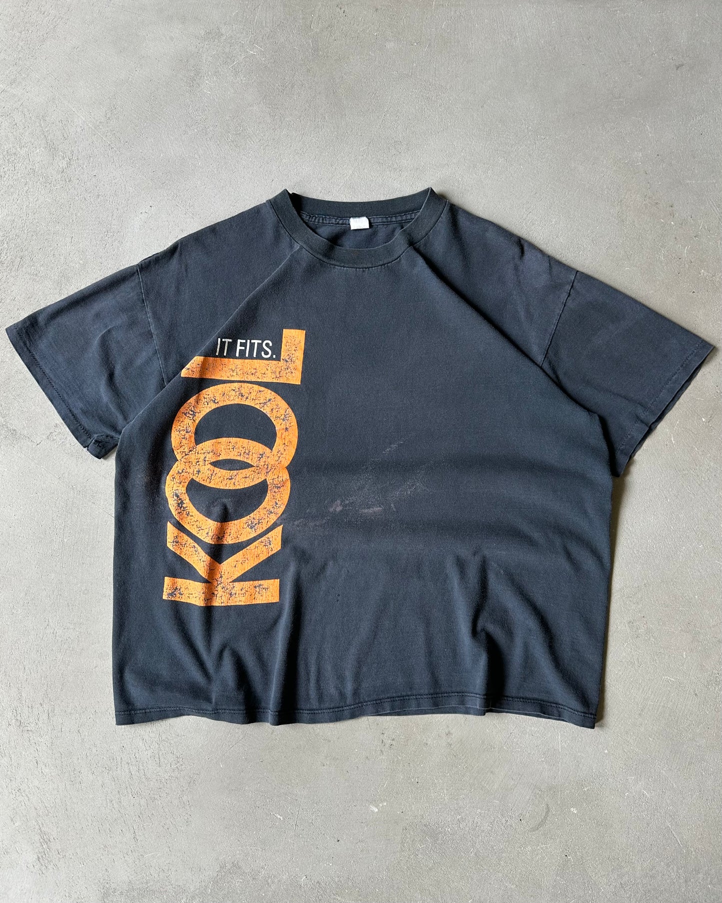 1990s - Faded Black KOOL Cropped T-Shirt - L