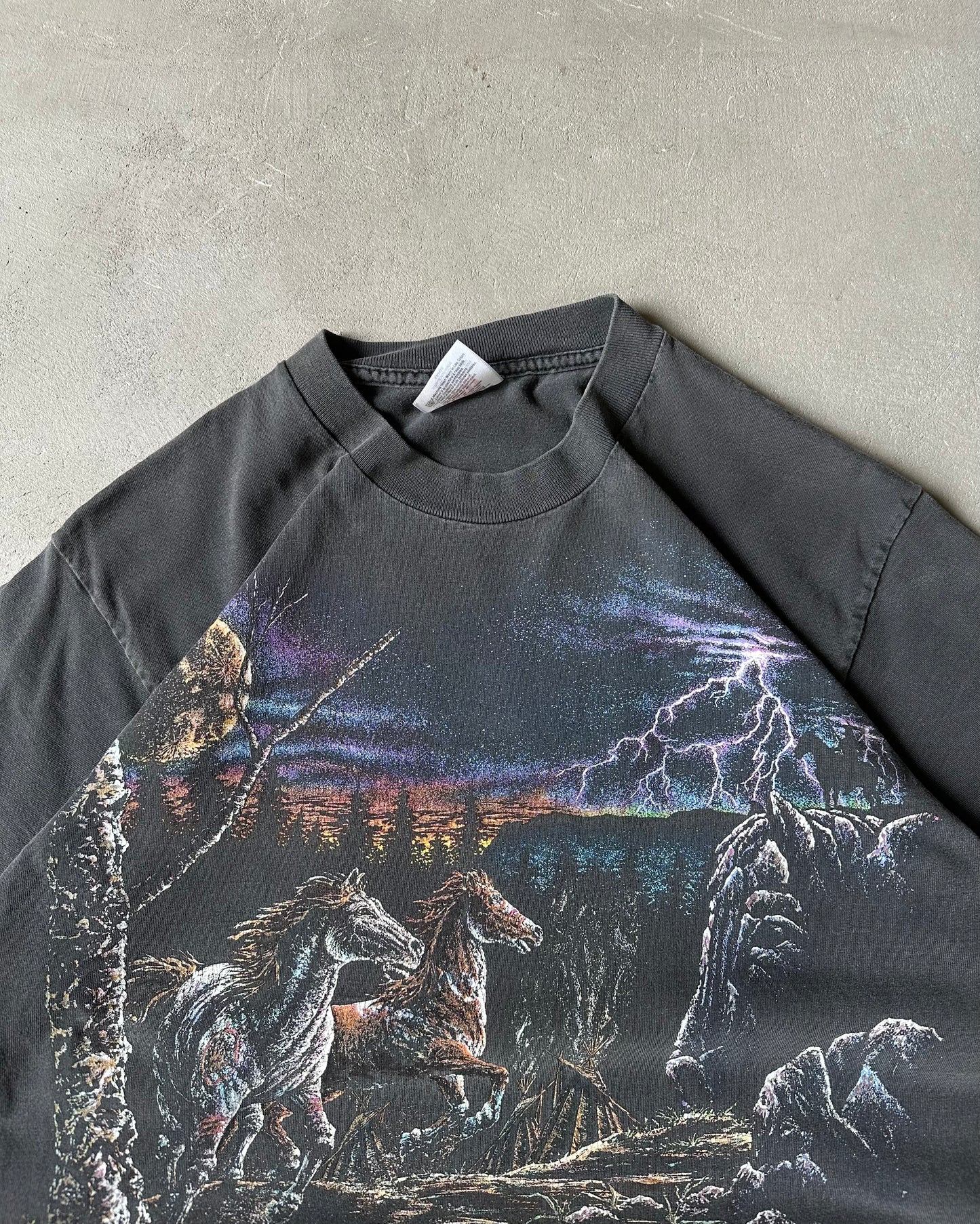 1990s - Faded Black Nature T-Shirt - M/L