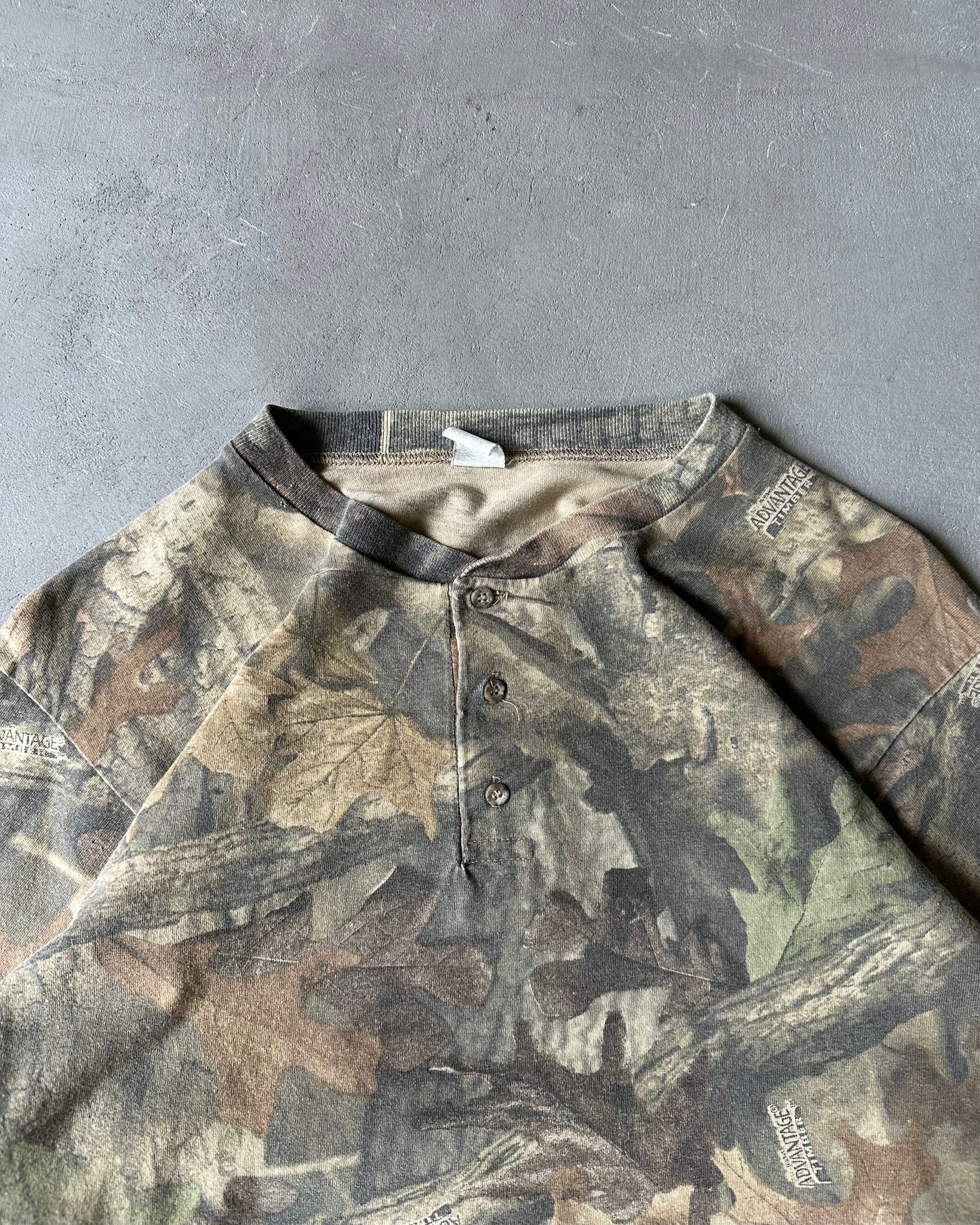 1990s - Camo Henley Longsleeve - M