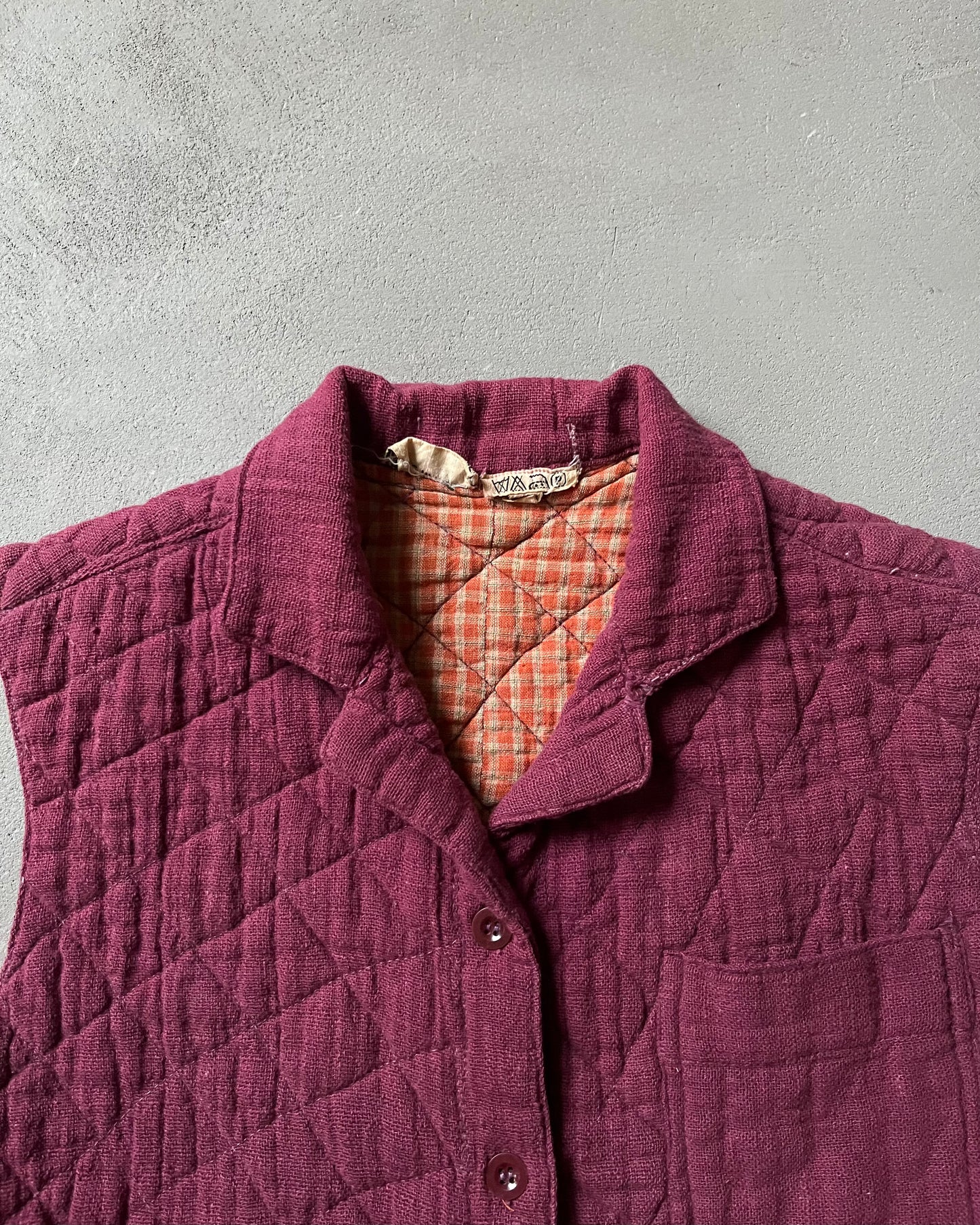 Années 70 - Gilet matelassé bordeaux pour femme - (F)TP/P