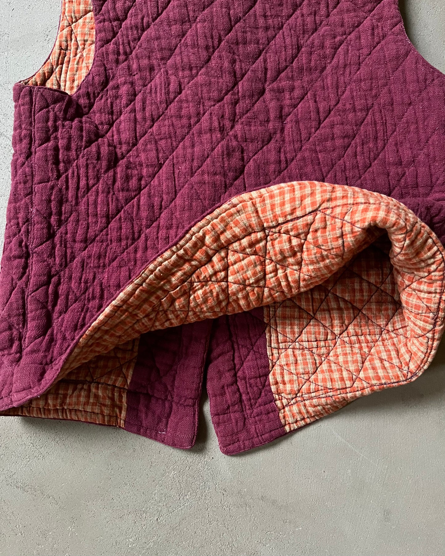 Années 70 - Gilet matelassé bordeaux pour femme - (F)TP/P