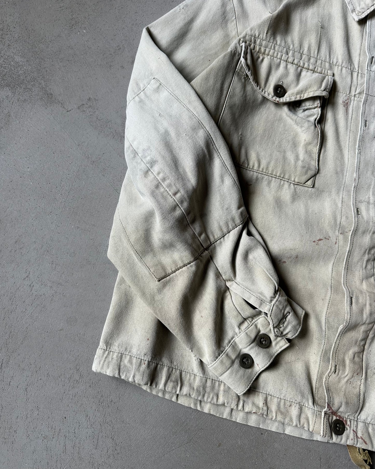 1980s - Distressed Beige Euro HBT Work Shirt - L