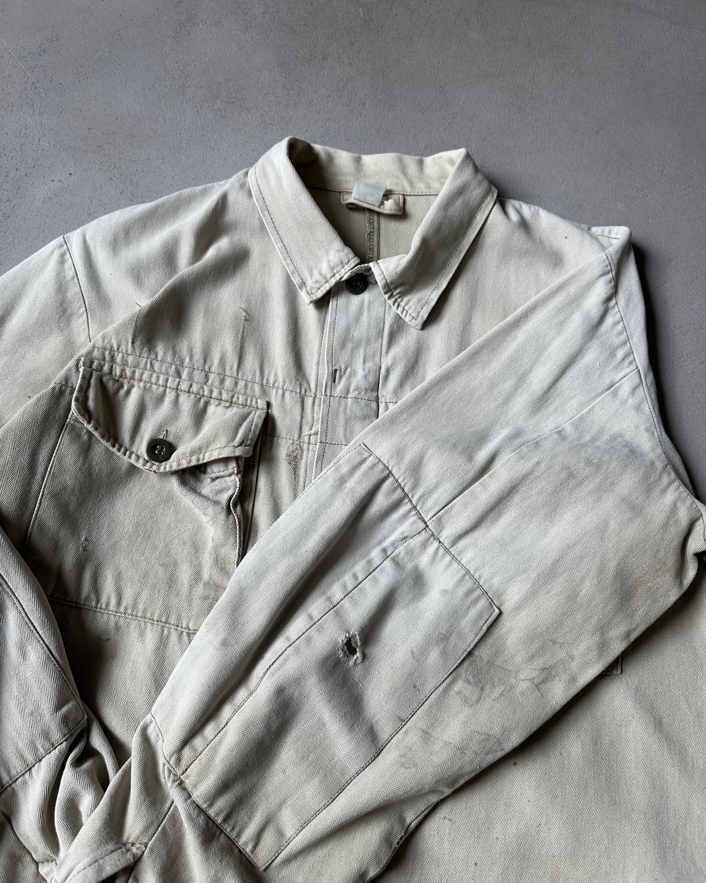 1980s - Distressed Beige Euro HBT Work Shirt - L