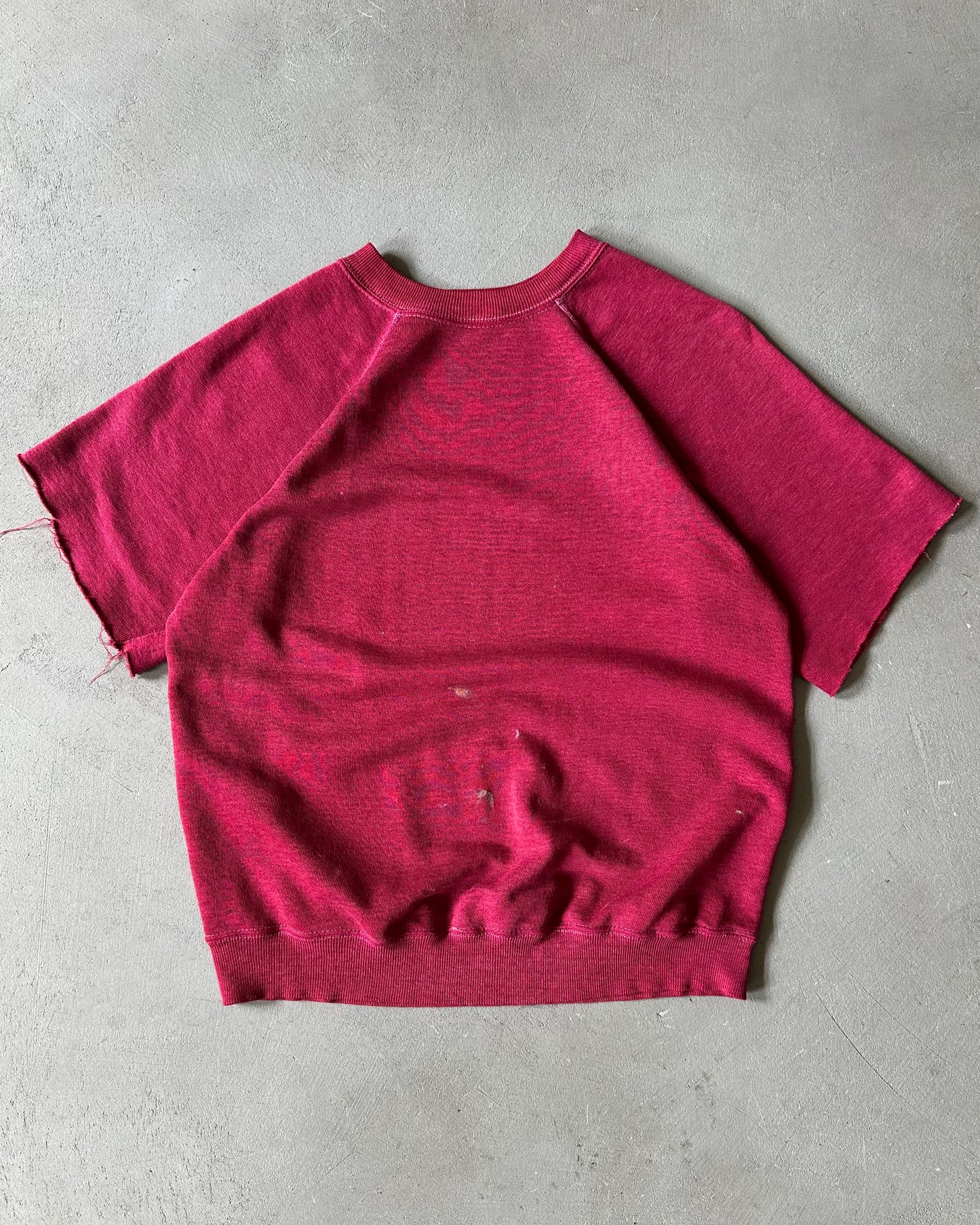 1970s - Raspberry Cut Off Raglan Crewneck - M