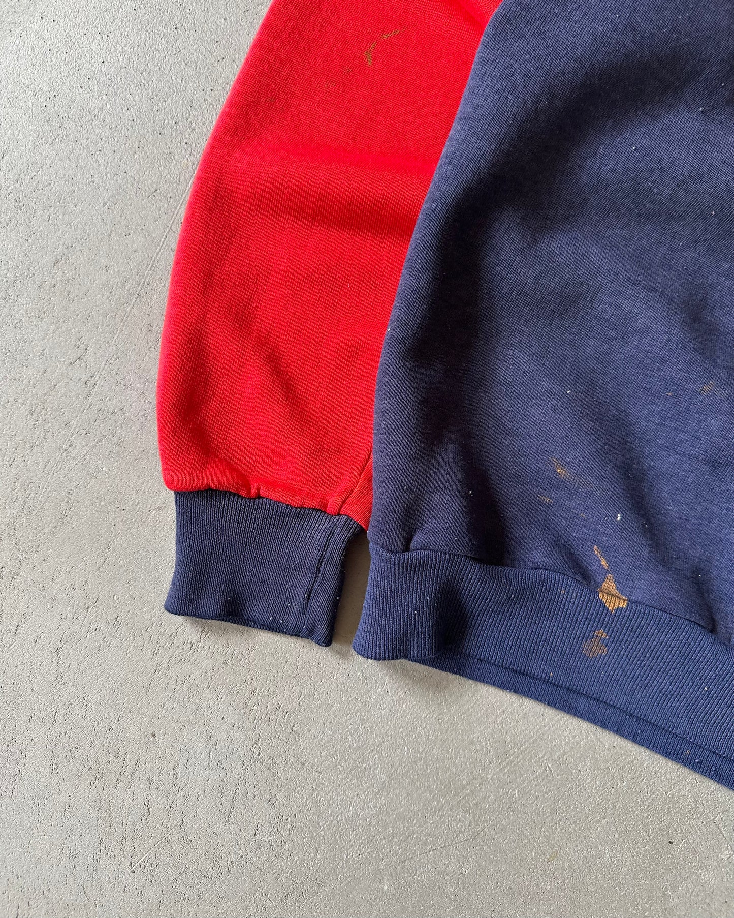 1980s - Distressed Navy/Red Raglan Crewneck - M