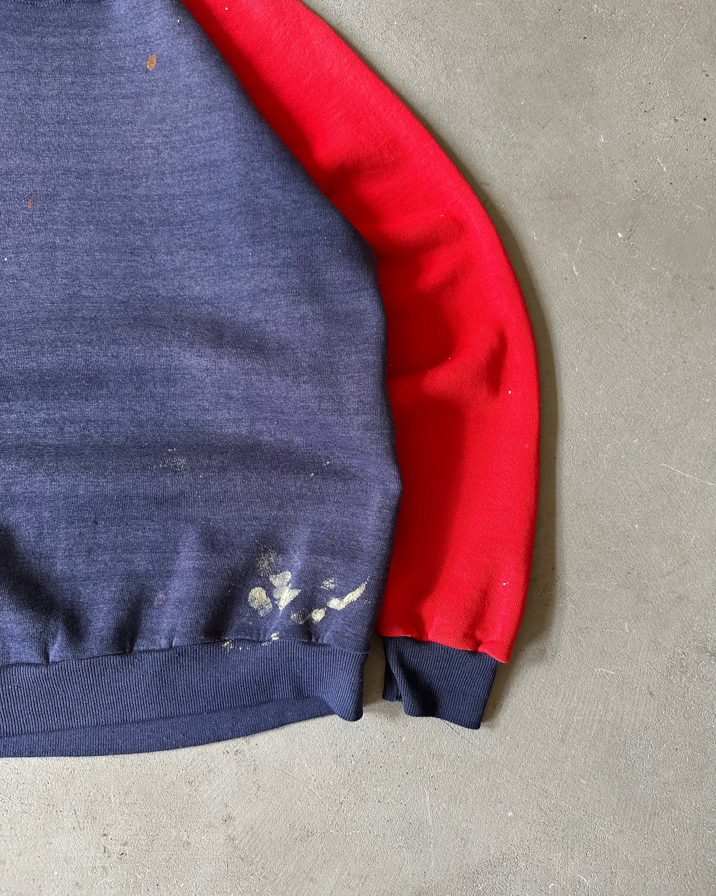 1980s - Distressed Navy/Red Raglan Crewneck - M