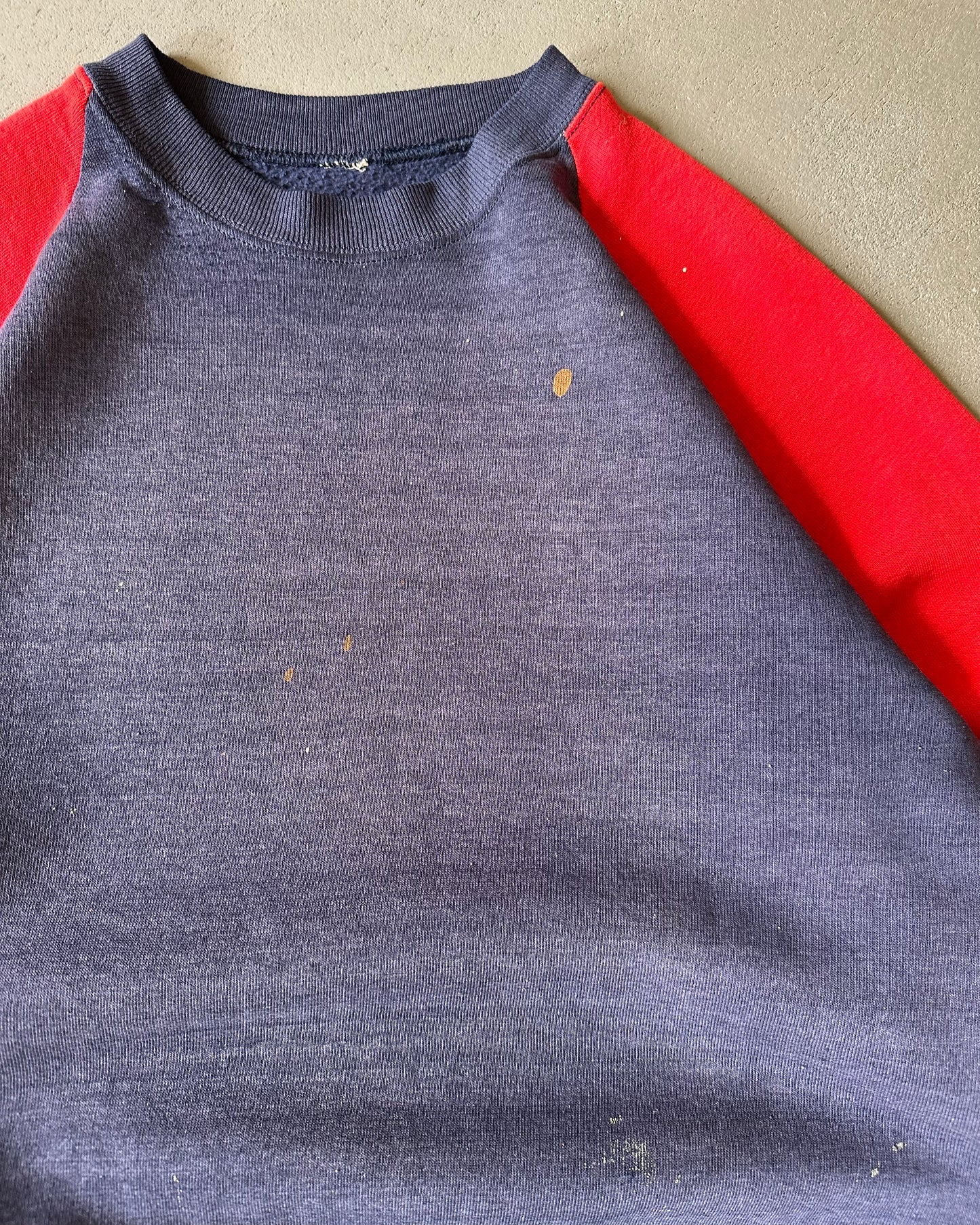 1980s - Distressed Navy/Red Raglan Crewneck - M