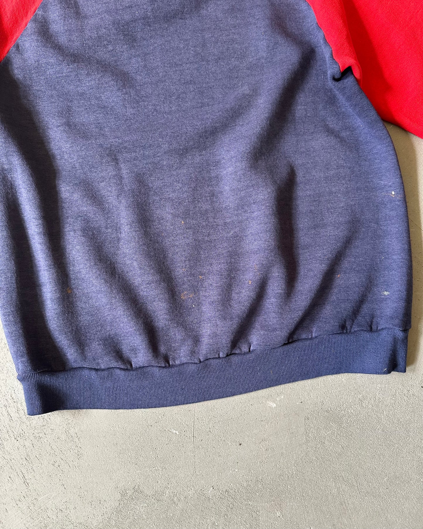 1980s - Distressed Navy/Red Raglan Crewneck - M