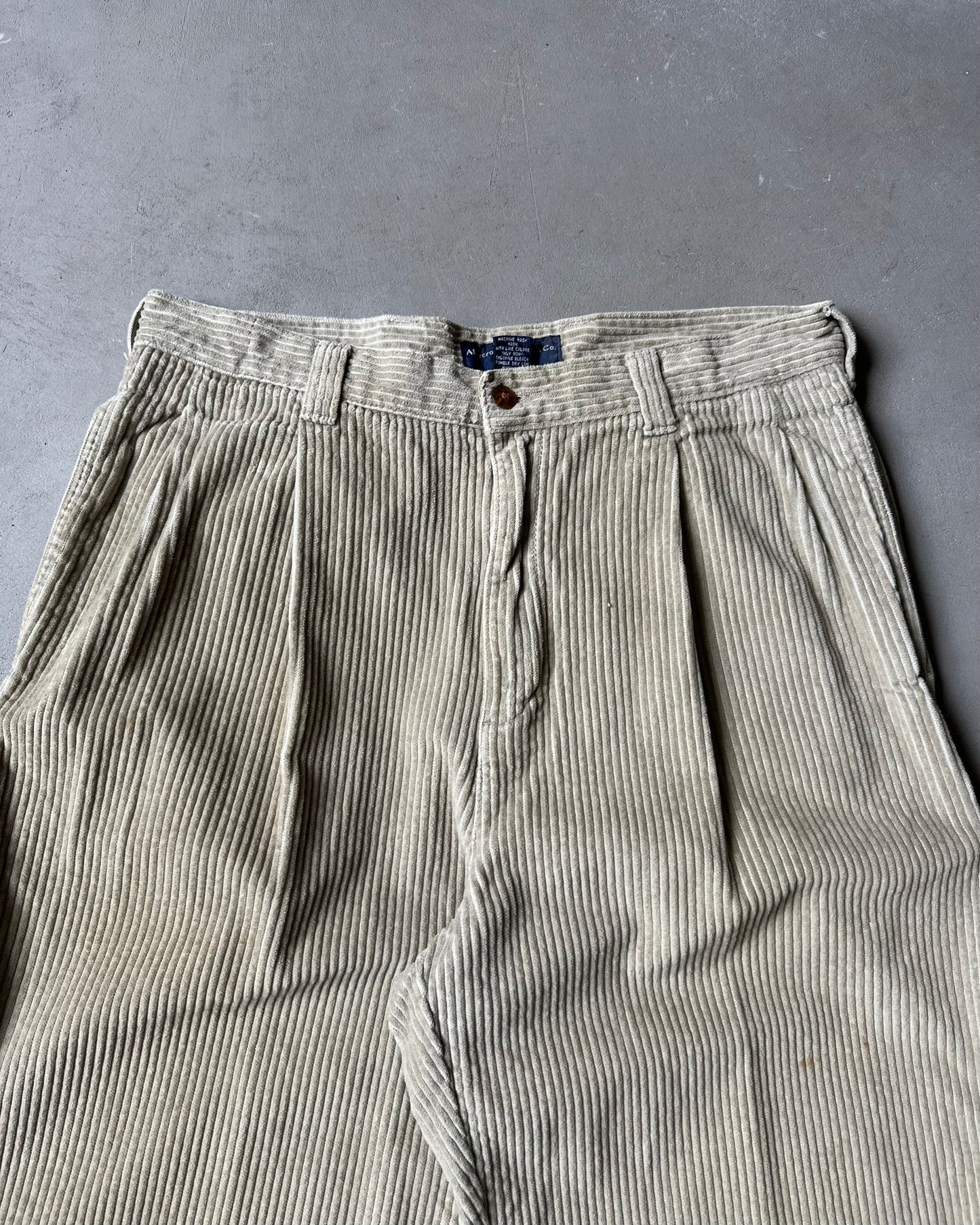 2000s - Beige A&F Corduroy Trousers - 33x31