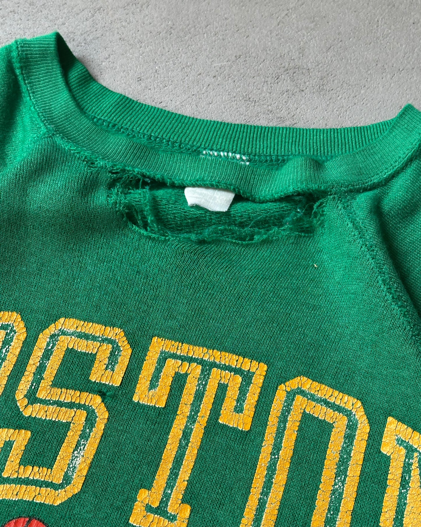 1980s - Distressed Green Celtics Crewneck - M