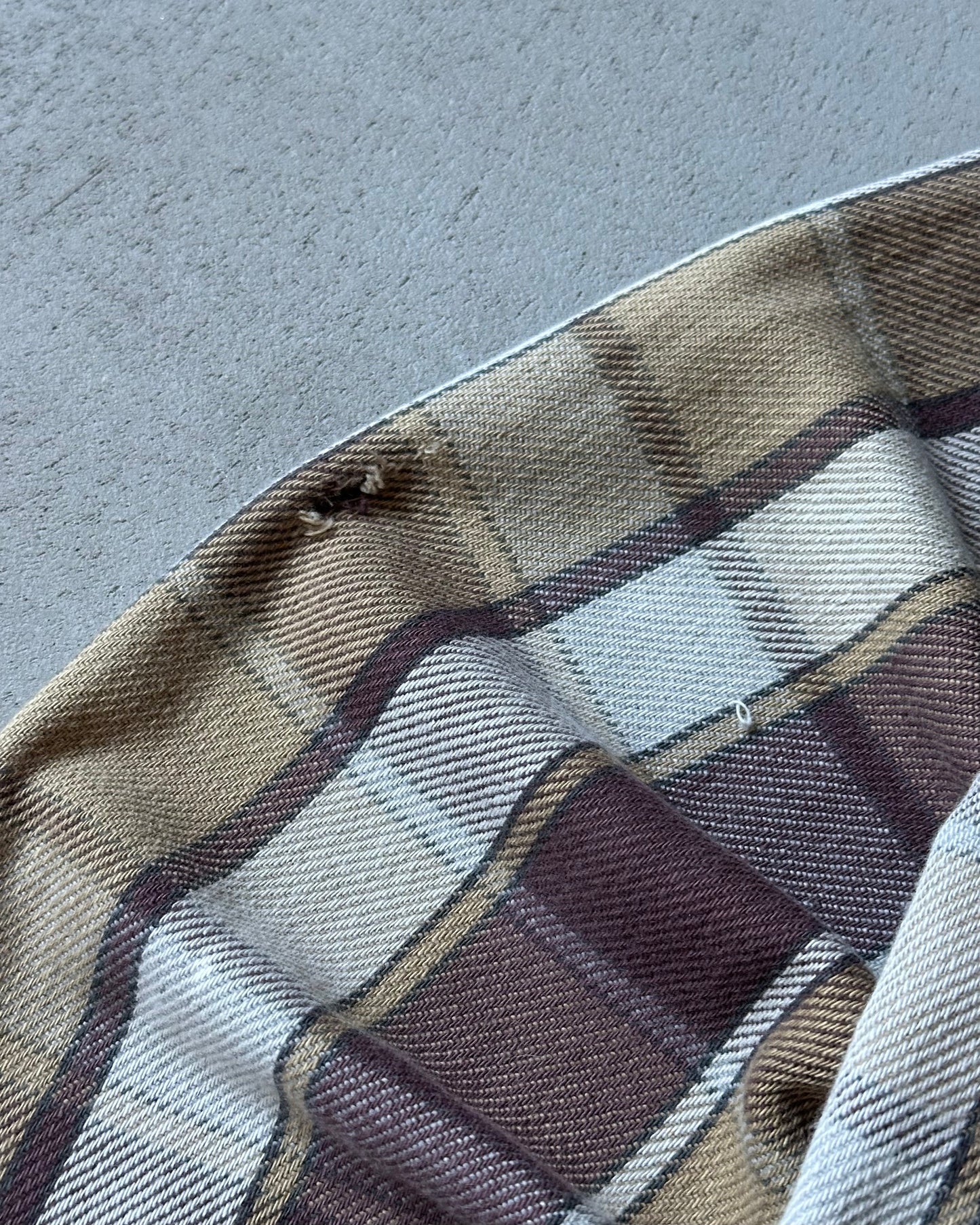 1980s - Distressed Brown Plaid Cotton Flannel - M