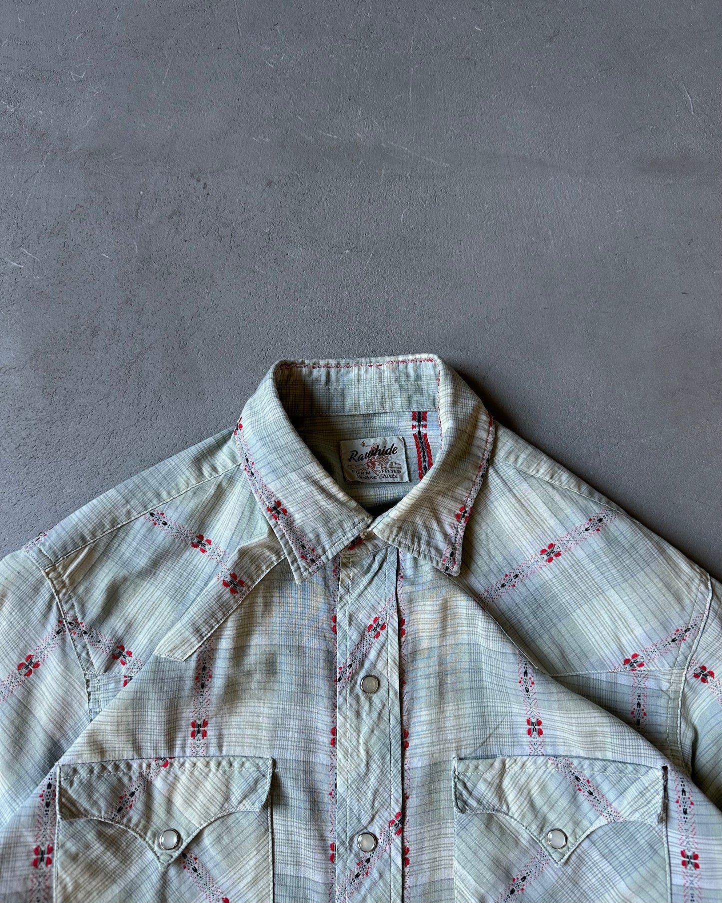 1970s - Distressed Light Grey/Red Rawhide Western Shirt - S