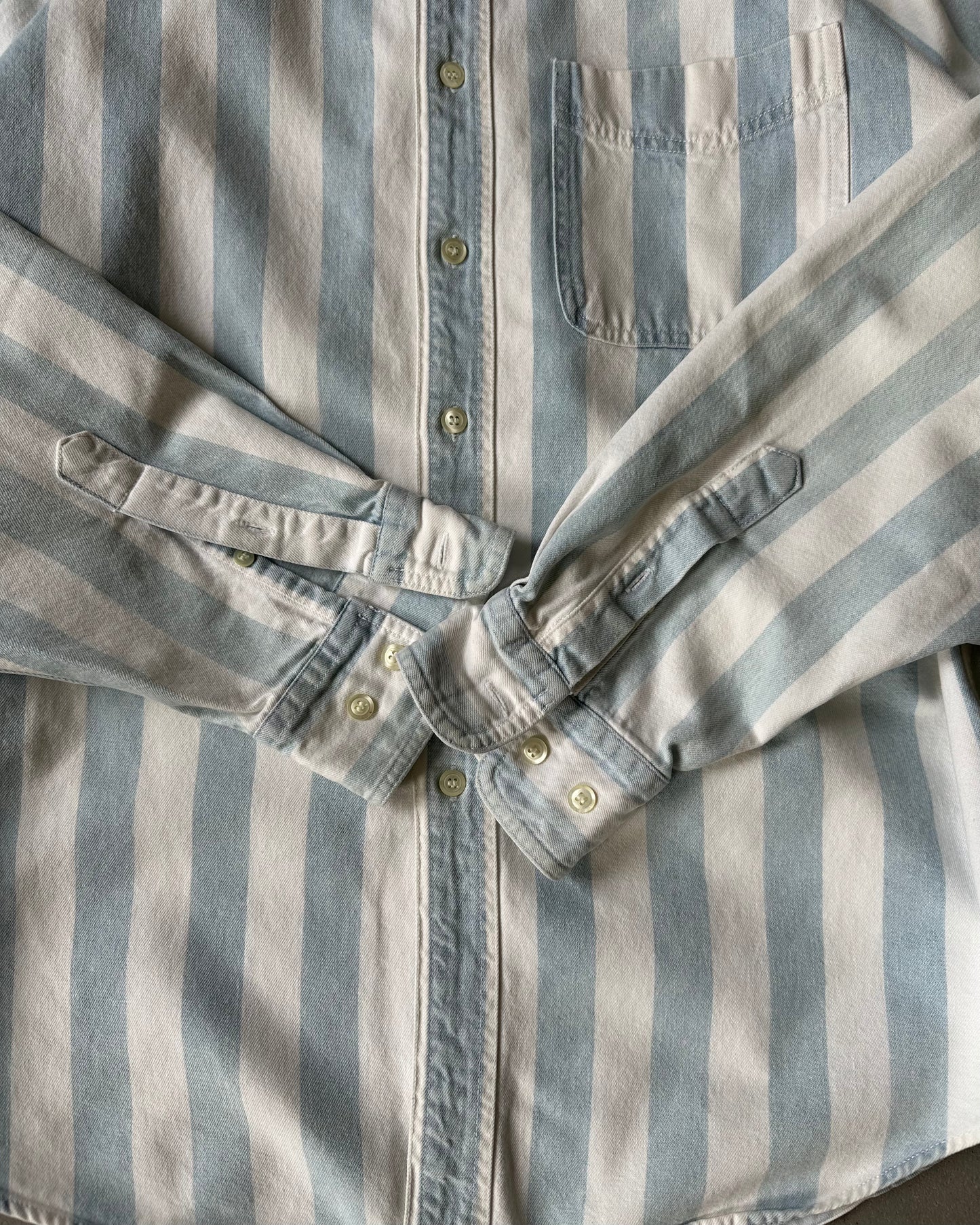 1990s - White/Blue GAP Striped Shirt - L