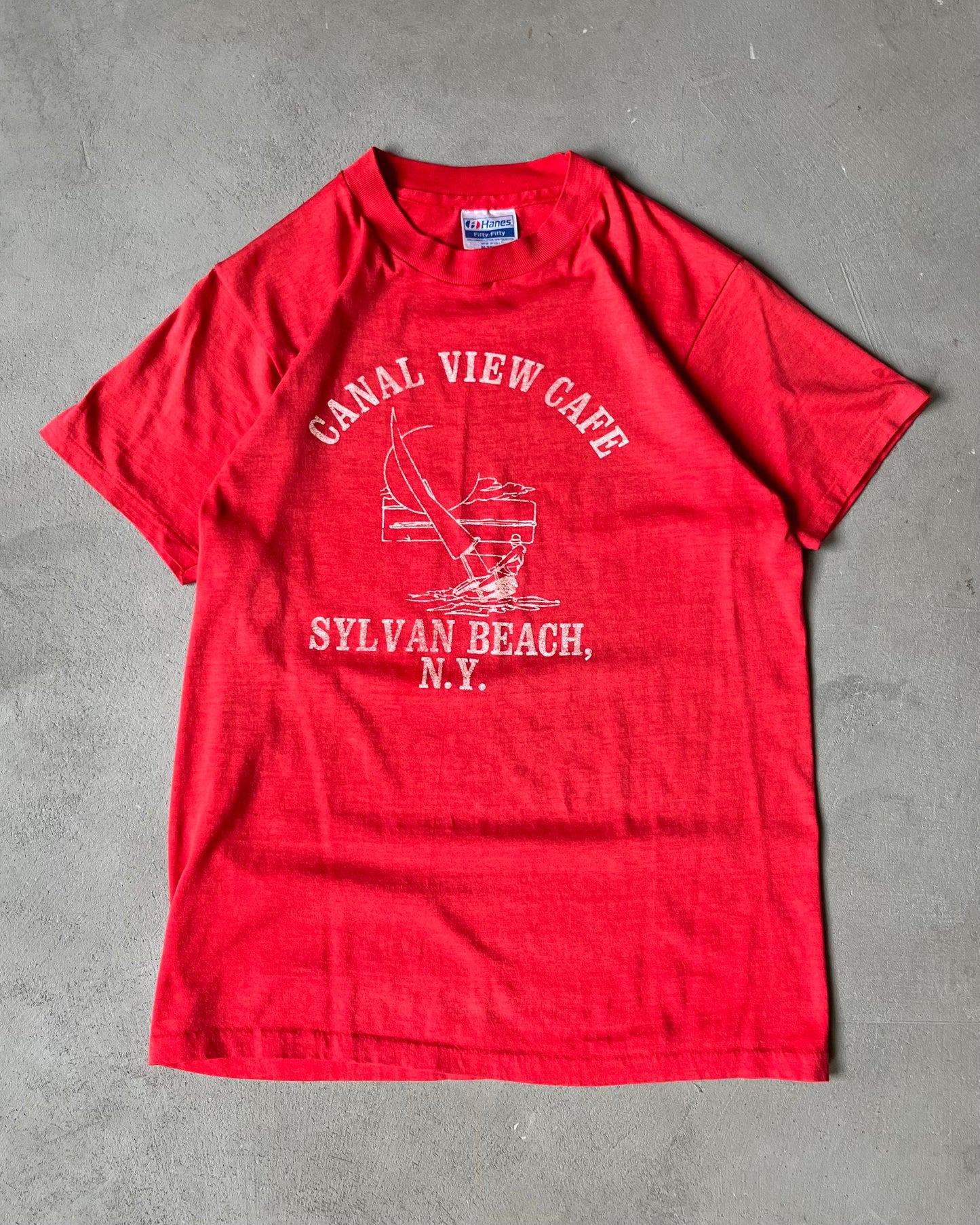 1980s - Faded Red Canal View Cafe T-Shirt - XS