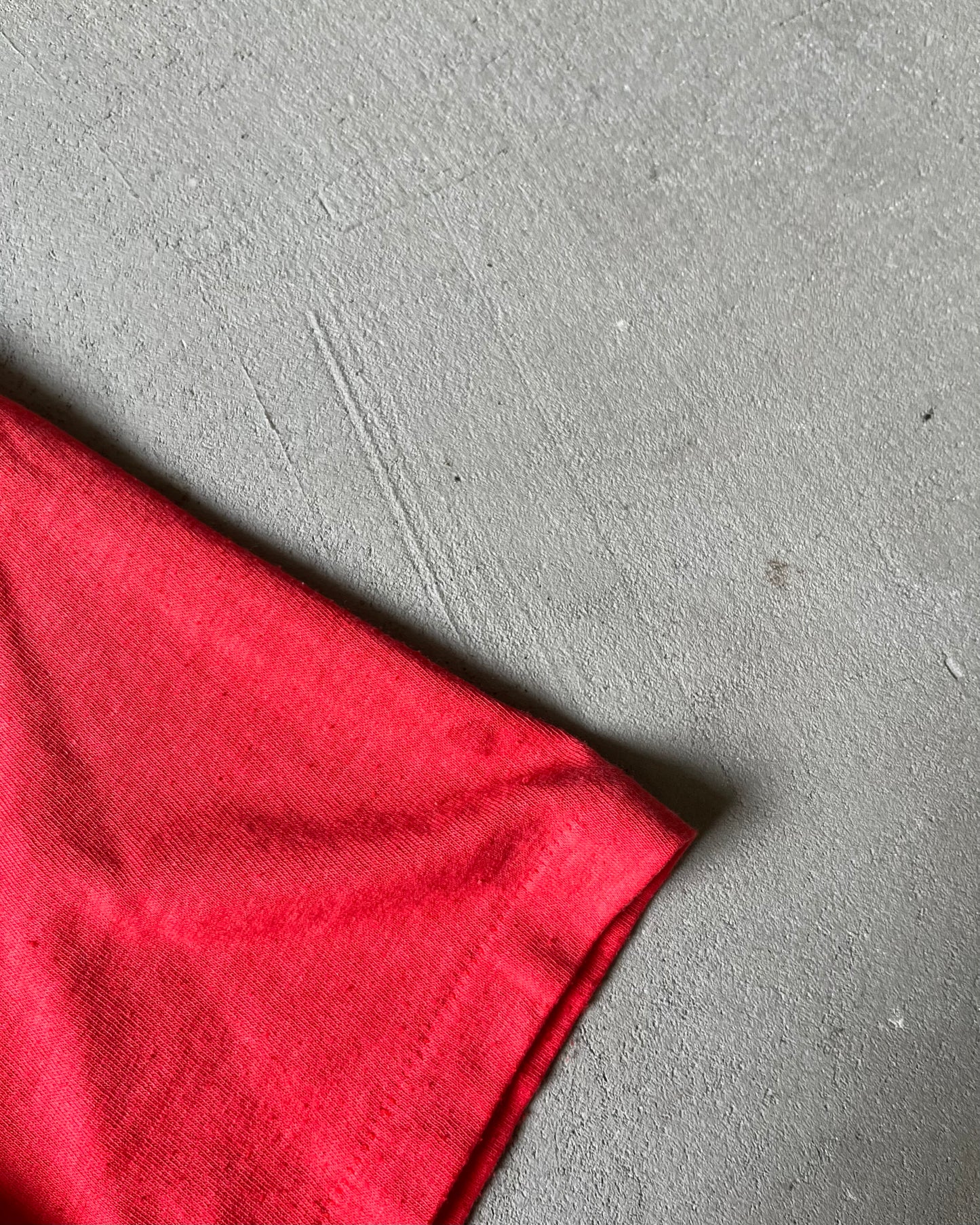 1980s - Faded Red Canal View Cafe T-Shirt - XS