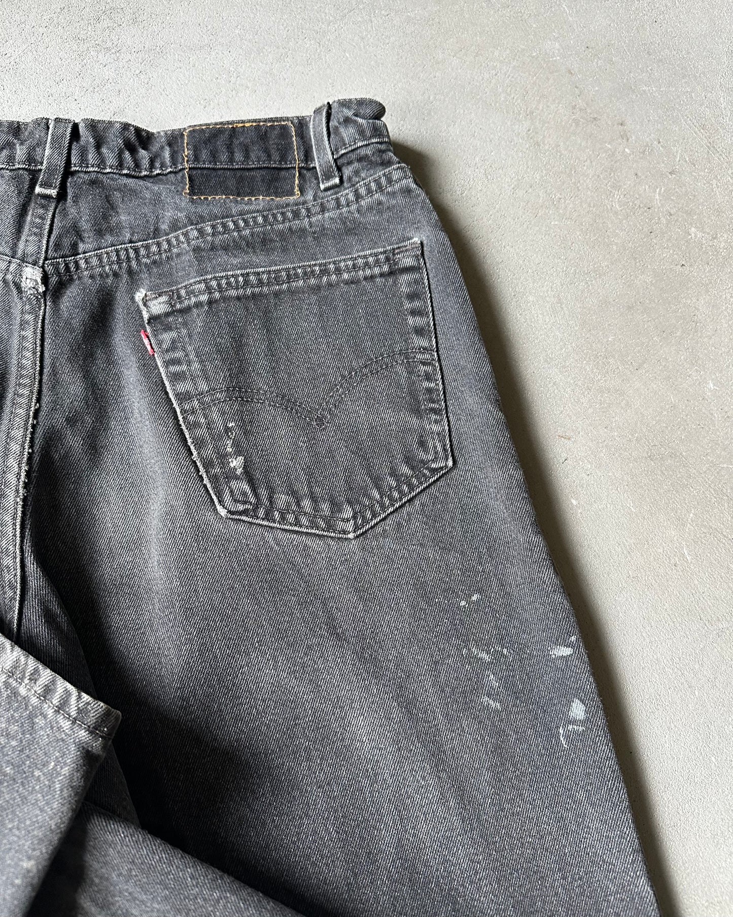 1990s - Distressed 550 Levi's Jeans - 34x32