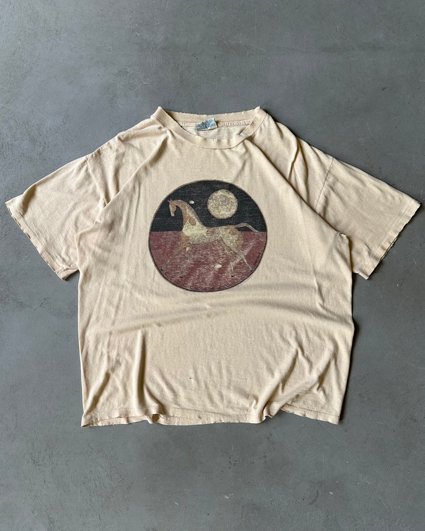 1990s - Distressed Beige Horse T-Shirt - XL