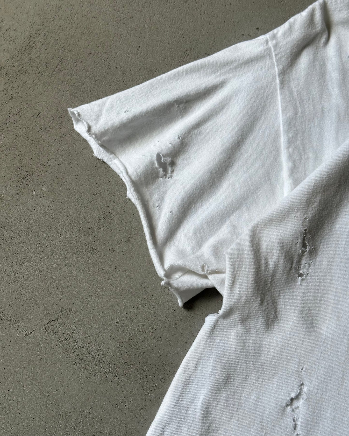 1990s - Distressed White Oscar Wilde T-Shirt - L