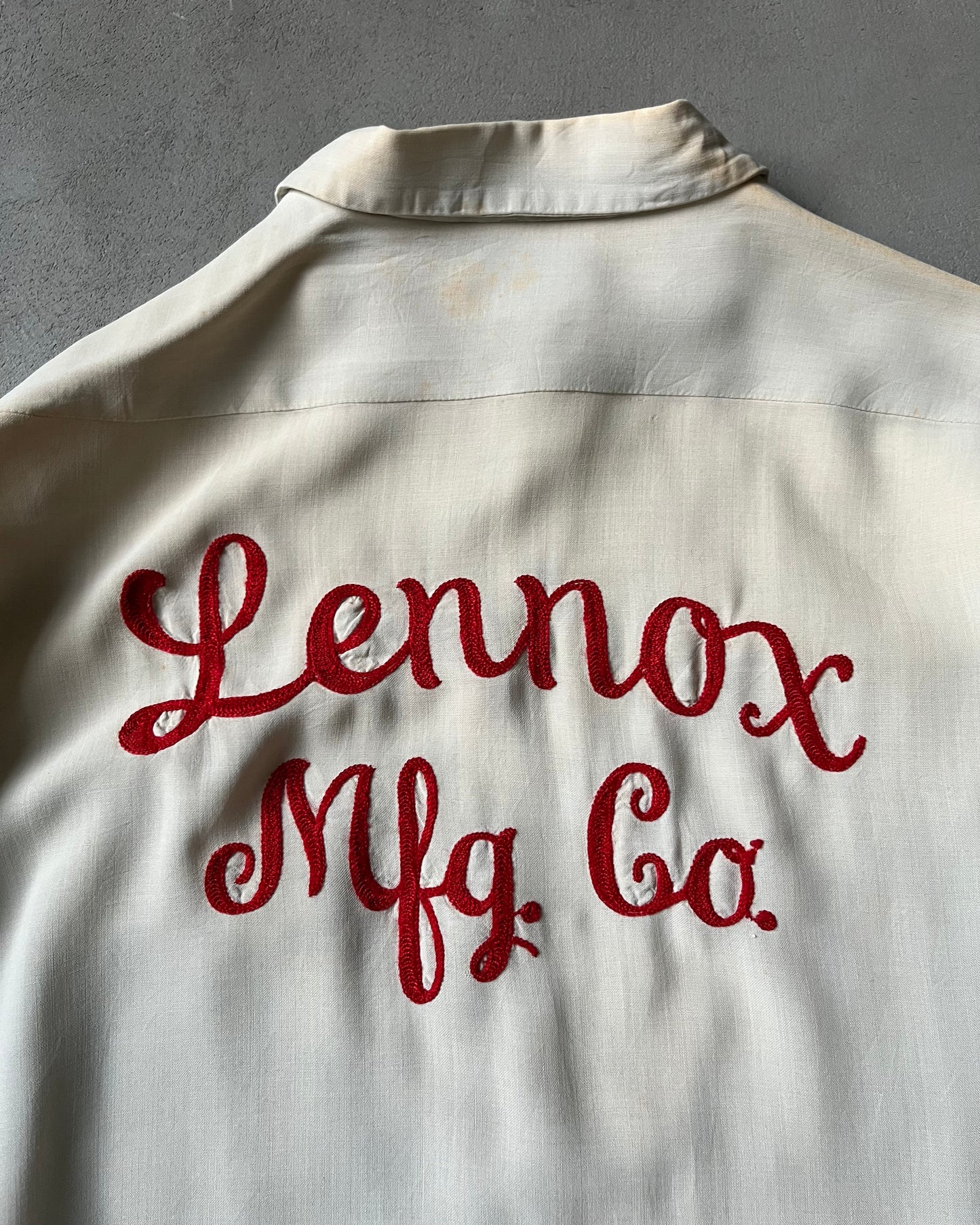 1950s - Distressed Cream Chainstitch Rayon Shirt - XL