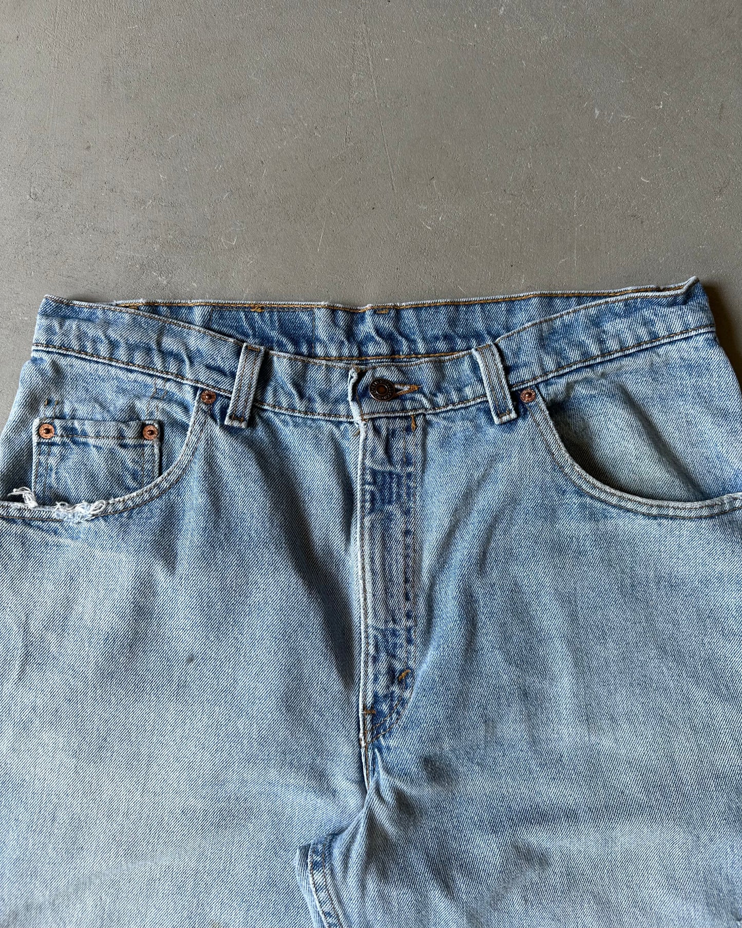1990s - Distressed 560 Levi's Jeans - 34x30