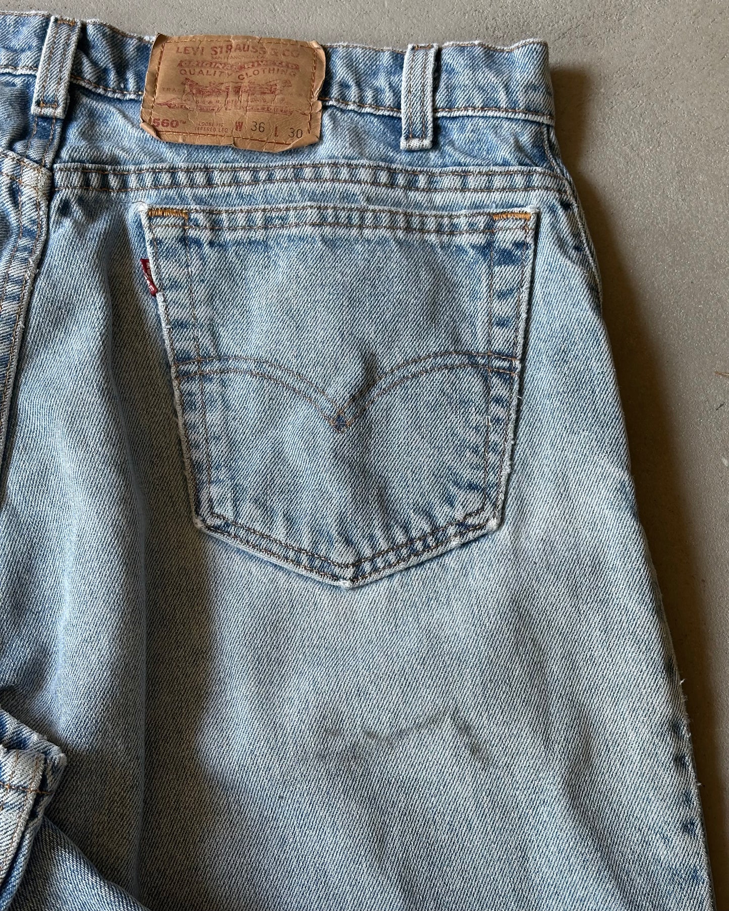 1990s - Distressed 560 Levi's Jeans - 34x30