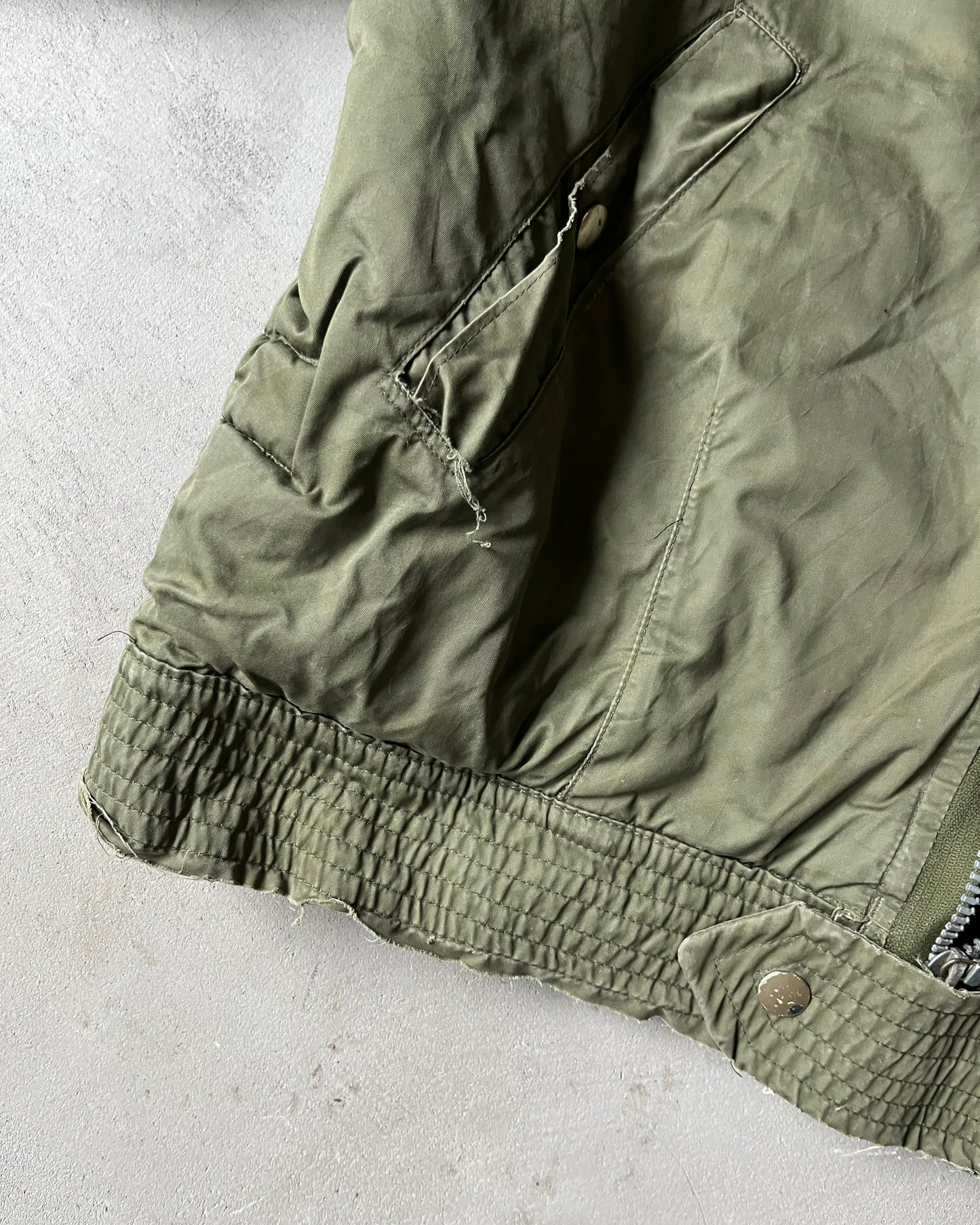 1960s - Distressed Green French Air Force Jacket - S/M