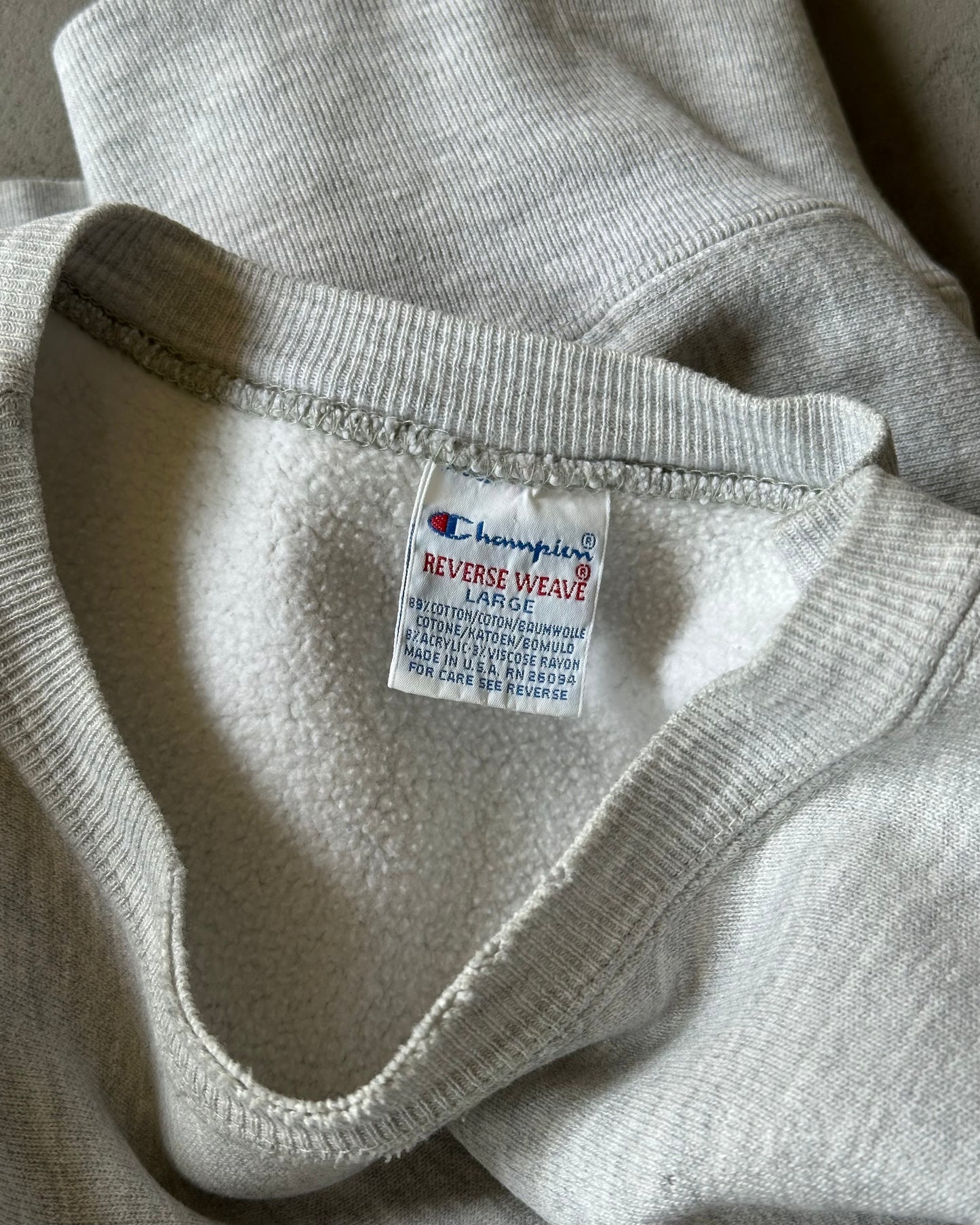 1990s - Distressed Ash Grey Champion RW Crewneck - M
