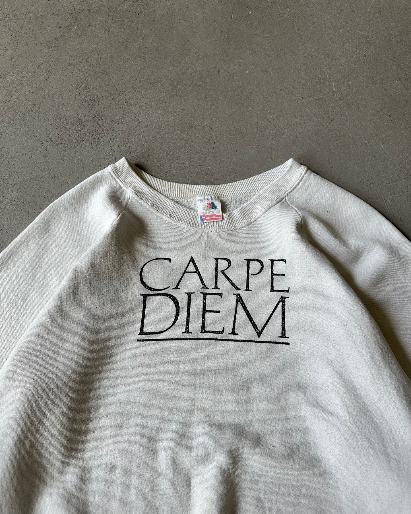 1980s - Distressed Carpe Diem Crewneck - L