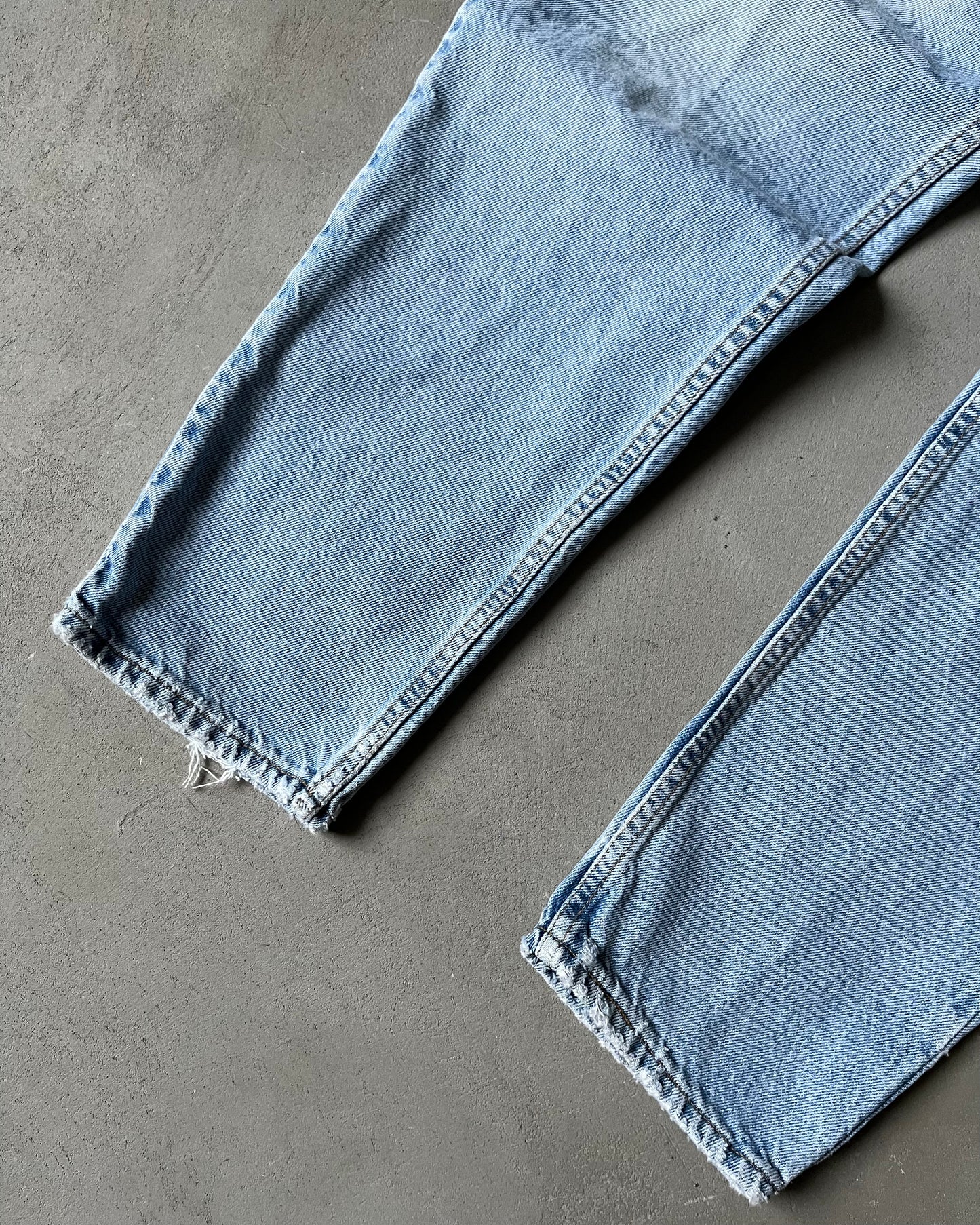 1990s - Distressed 550 Orange Tab Levi's Jeans - 34x31