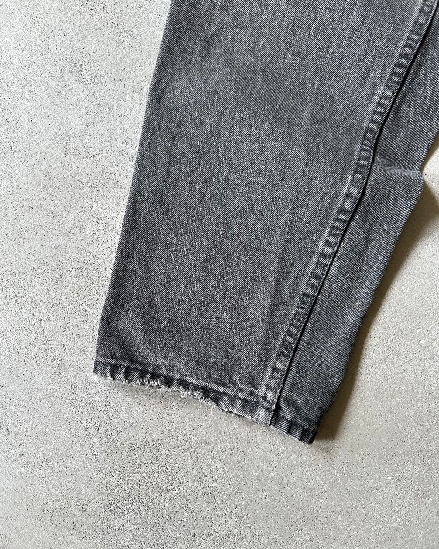 1980s - Distressed Charcoal 550 Levi's Jeans - 36x32