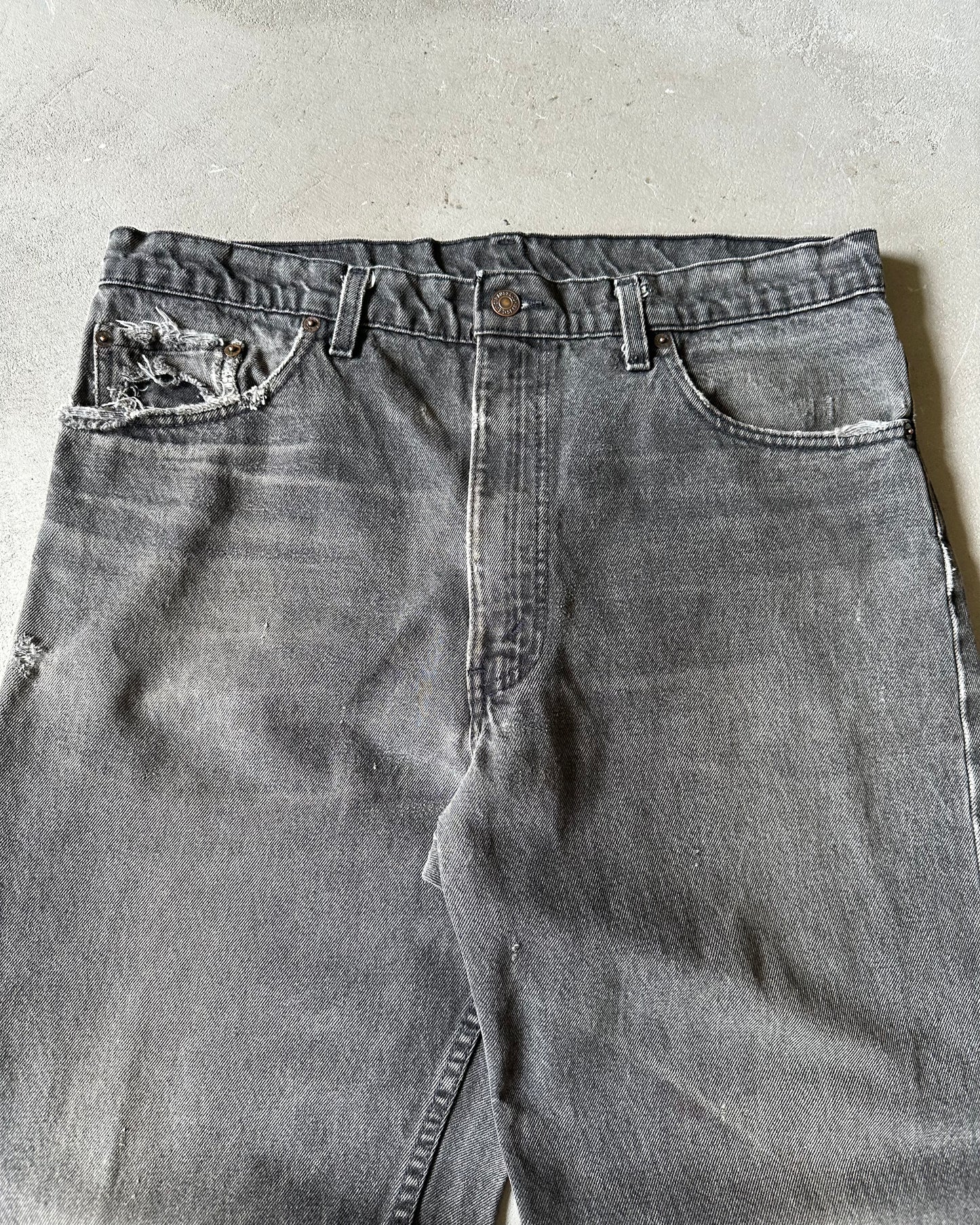 1980s - Distressed Charcoal 550 Levi's Jeans - 36x32
