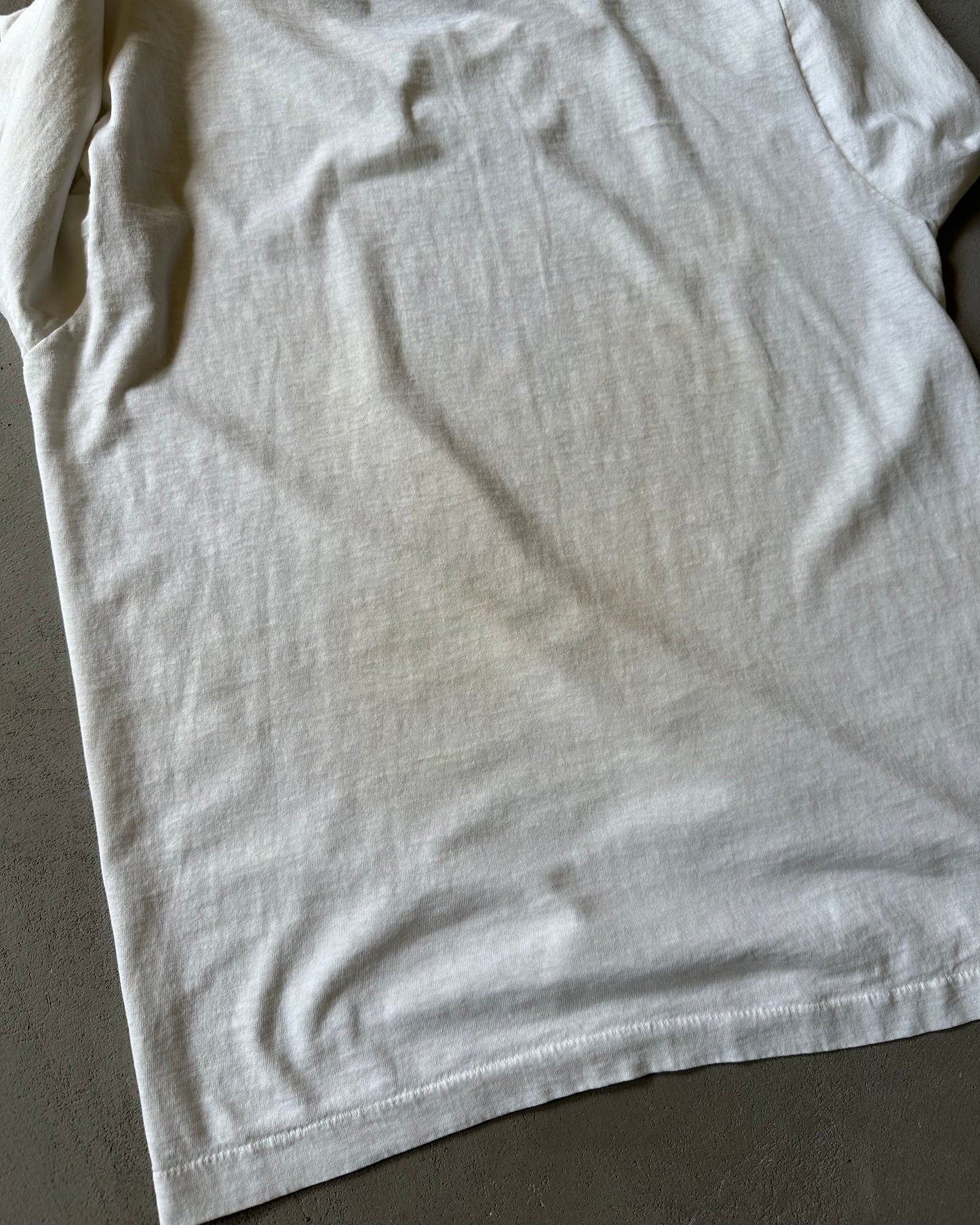 1990s - White DEWEESE T-Shirt - M
