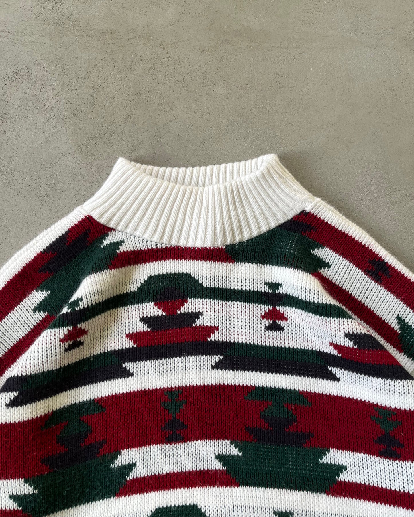 1990s - Red/Green Aztec Women's Sweater - (W)XL