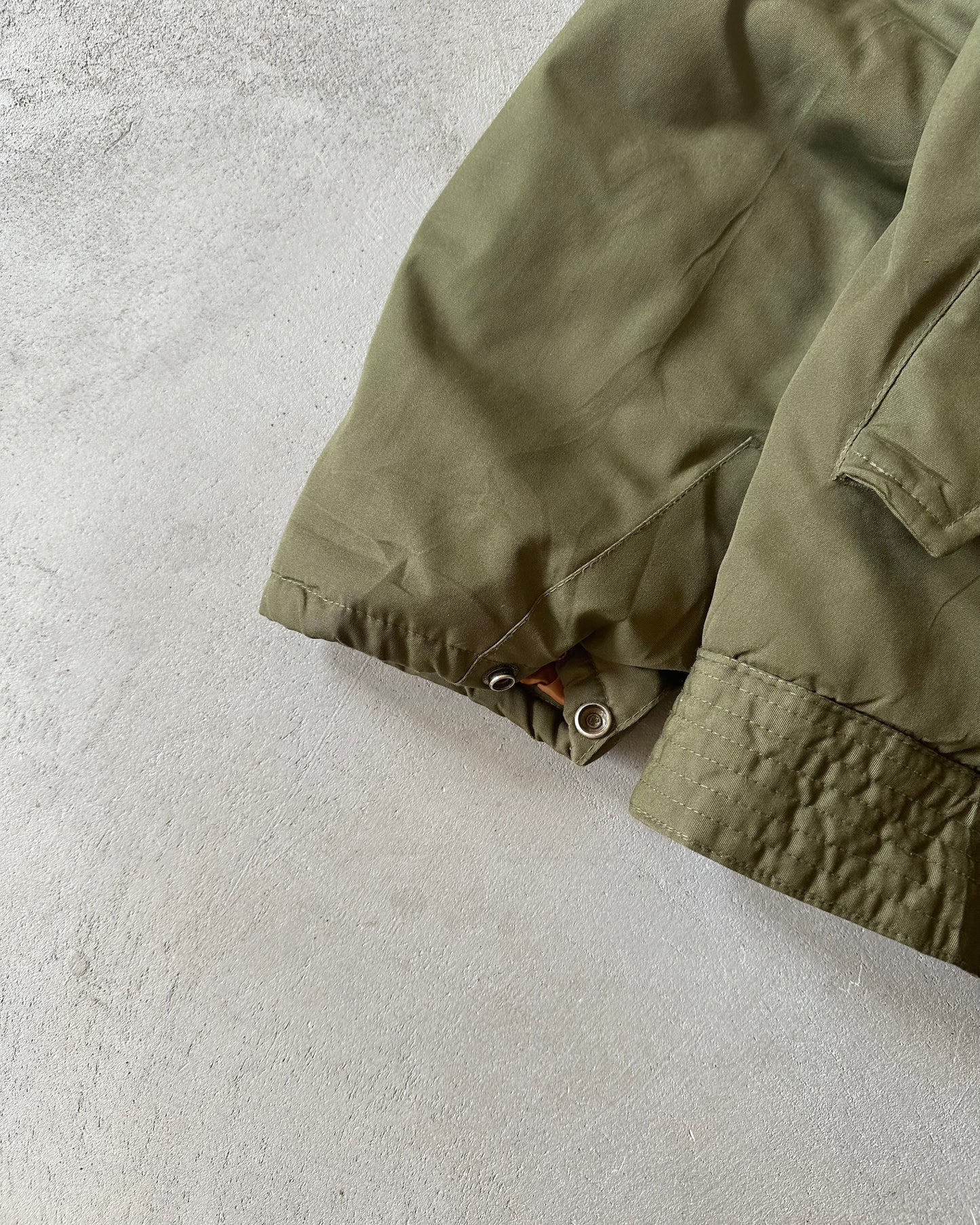 1980s - Military Green B-15 Bomber Jacket - L/XL