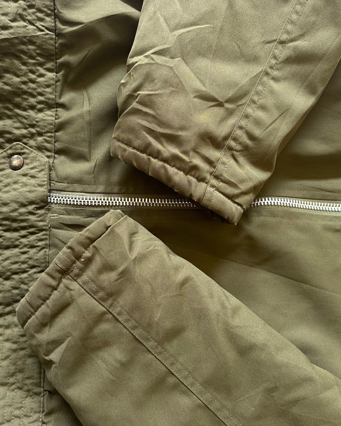 1980s - Military Green B-15 Bomber Jacket - L/XL