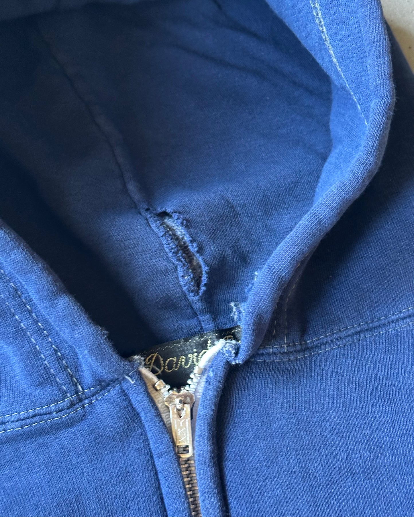 1970s - Distressed Navy Zip-Up Thermal Hoodie - (W)M