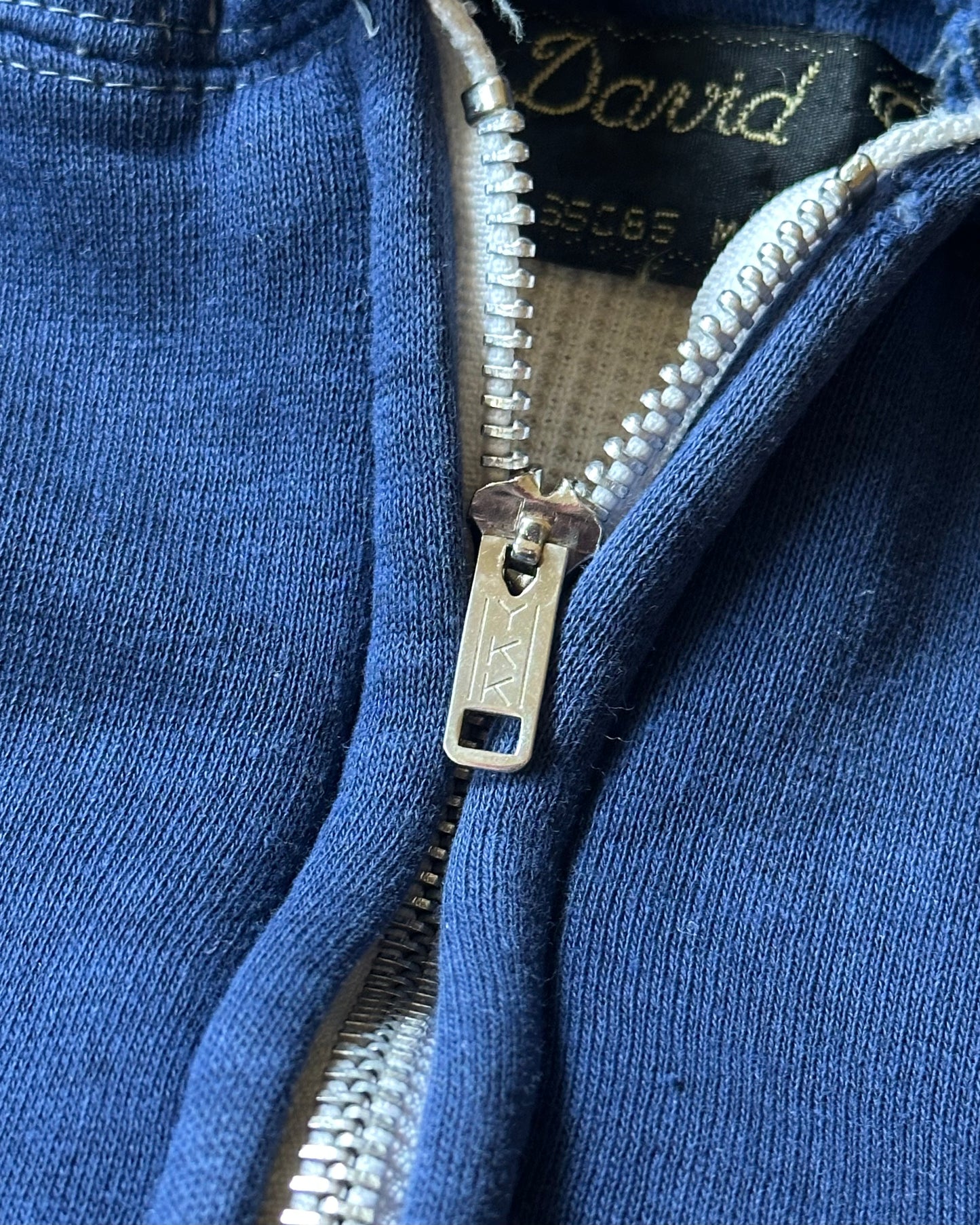 1970s - Distressed Navy Zip-Up Thermal Hoodie - (W)M