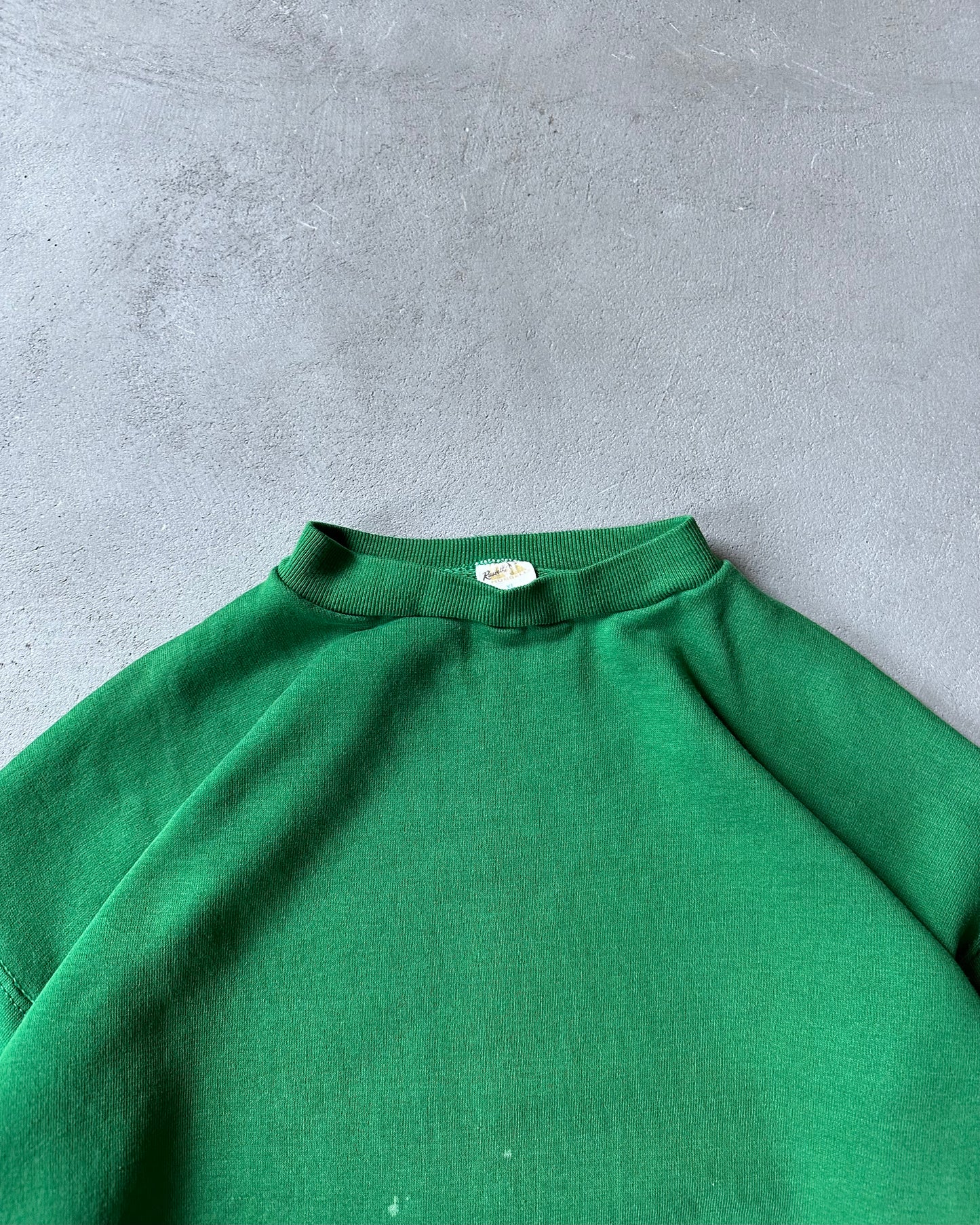 1970s - Distressed Kelly Green Russell Crewneck - M