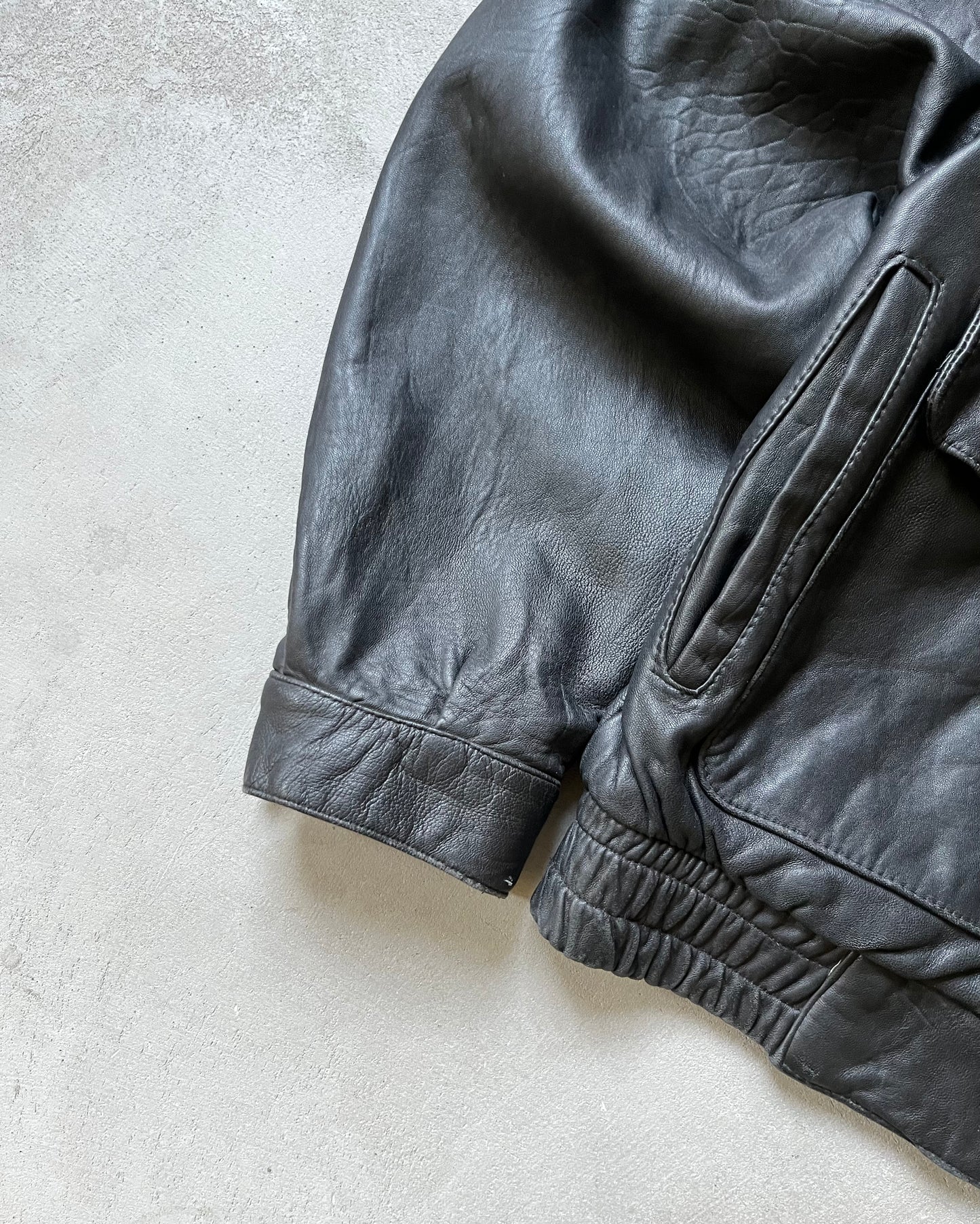 1990s - Black Aviator Leather Jacket - L/XL