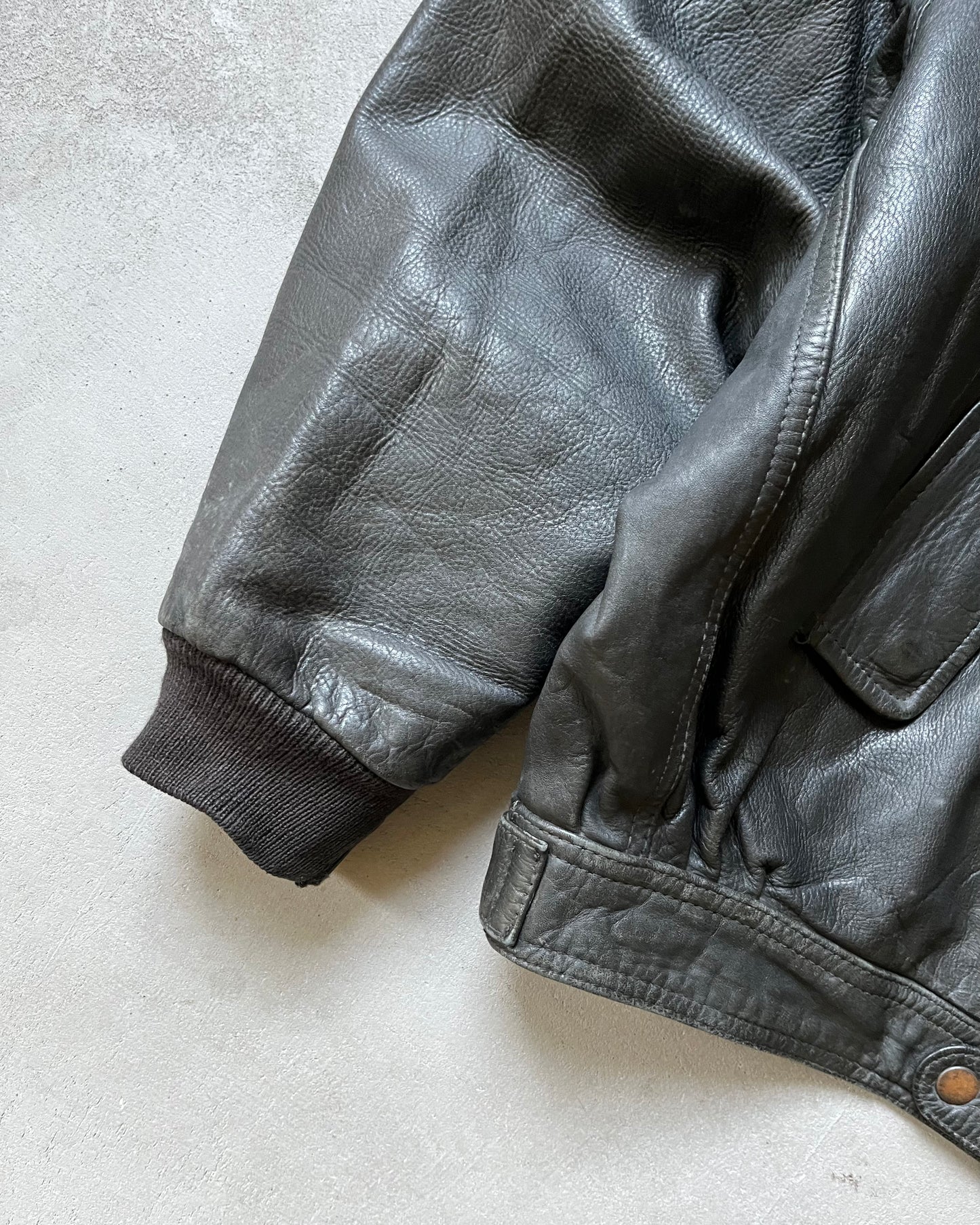 1980s - Black Cropped Leather Bomber Jacket - M/L