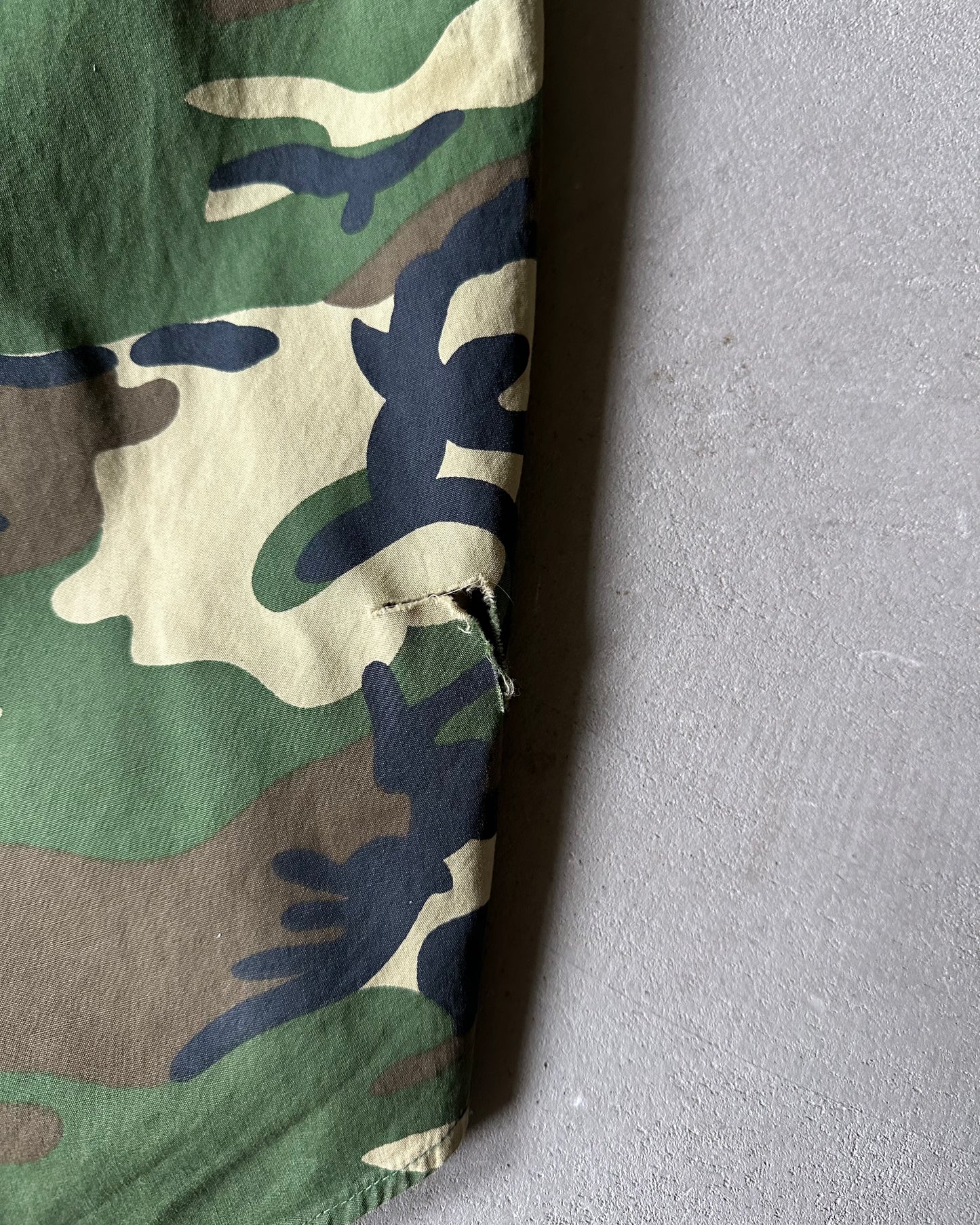 1980s - Distressed Camo Shirt - XL