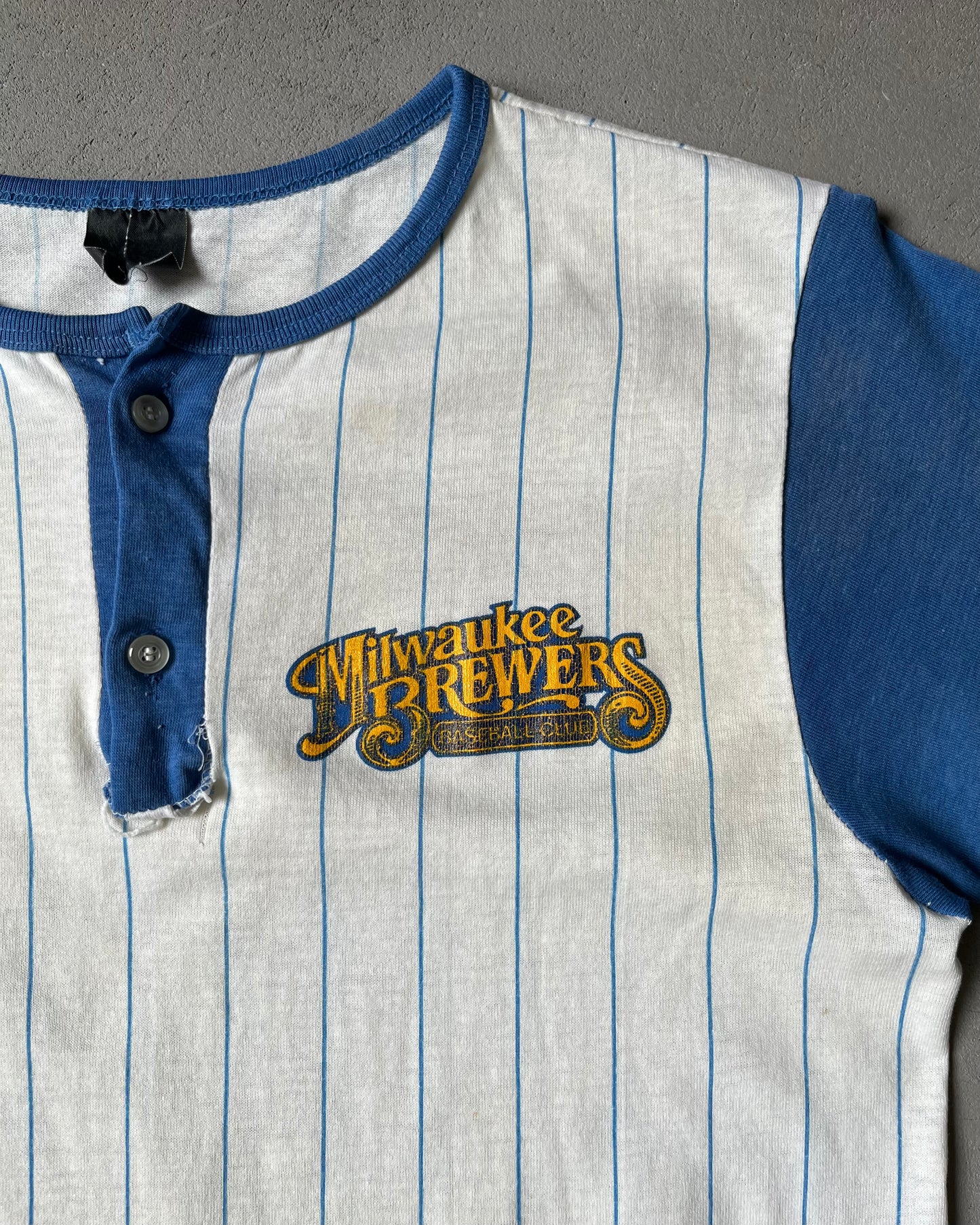 1980s - Distressed Blue/White Milwaukee Brewers Baseball T-Shirt - S