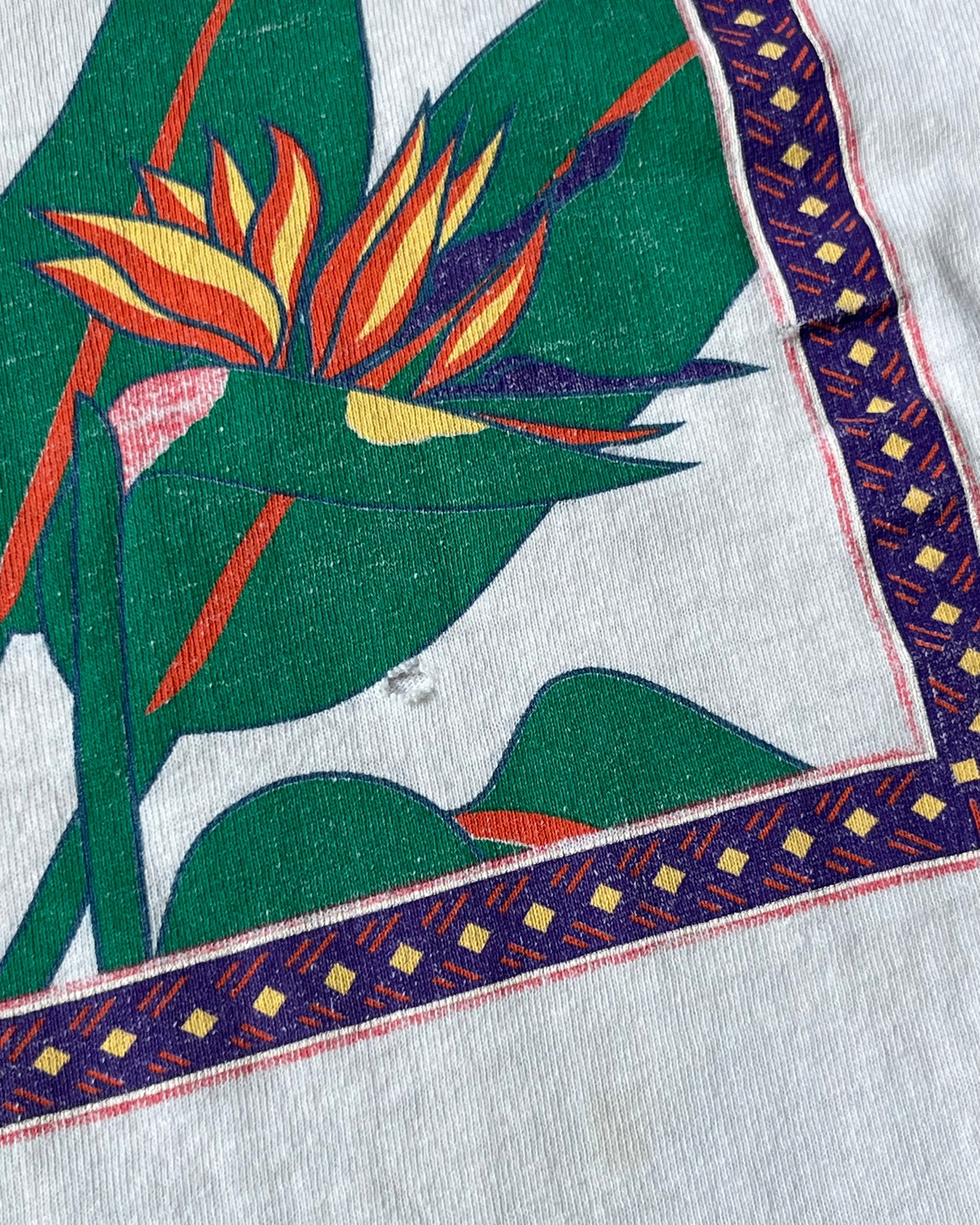 1990s - Distressed White American Eagle T-Shirt - M/L