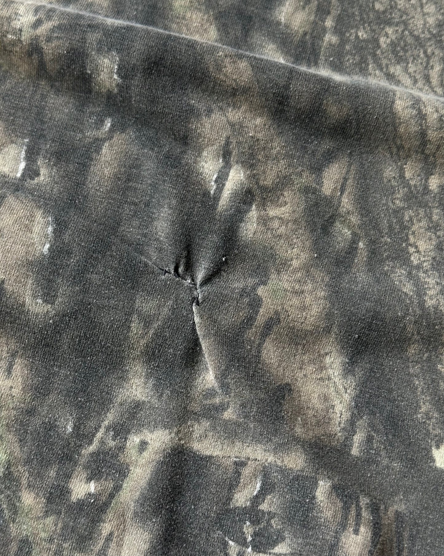 1990s - Distressed Camo Longsleeve - XL