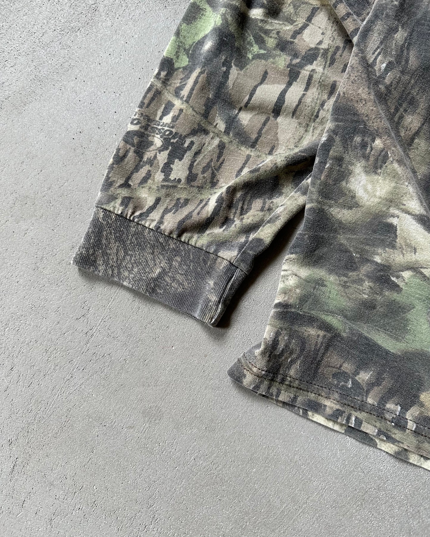 1990s - Distressed Camo Longsleeve - XL