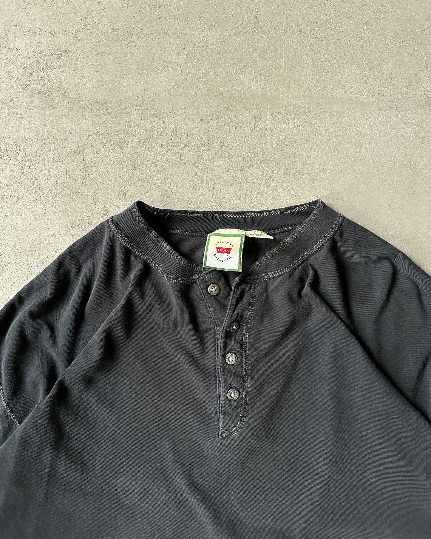 1990s - Black Levi's Henley Longsleeve - XL