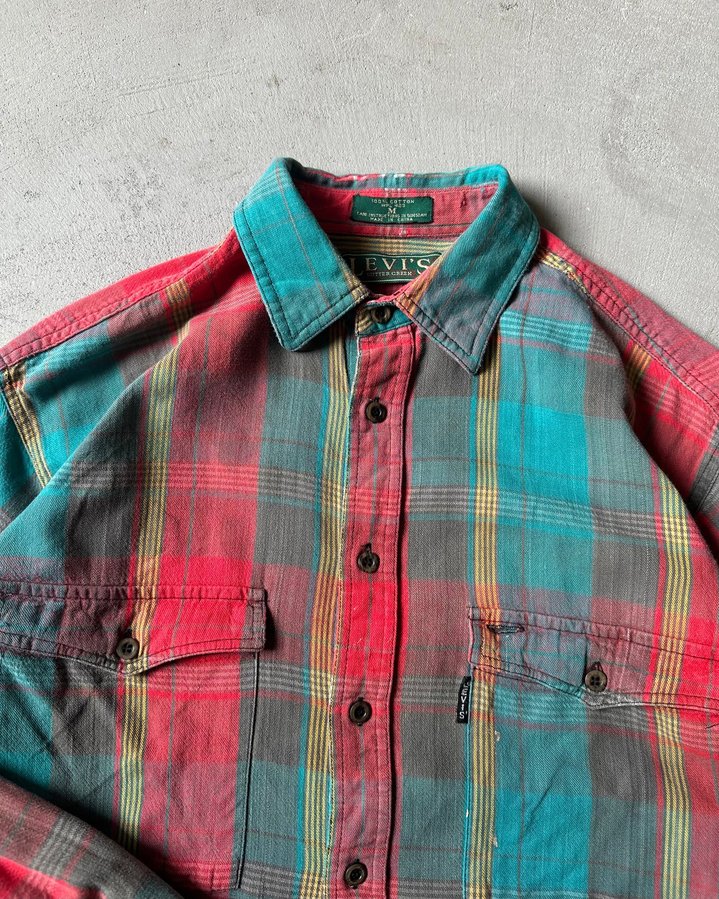 1990s - Distressed Levi's Plaid Flannel - M