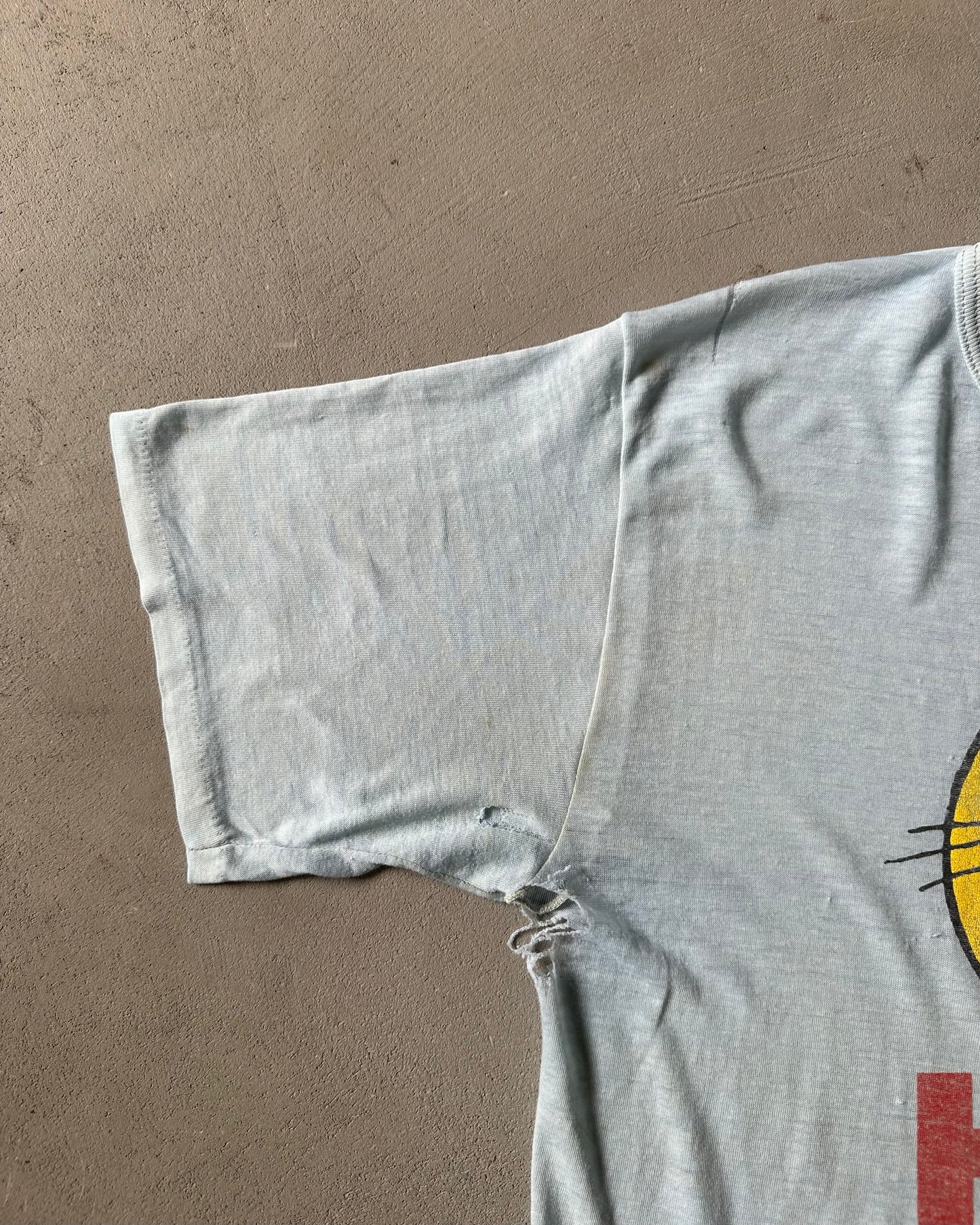 1970s - Trashed Blue Happy Cat T-Shirt - L