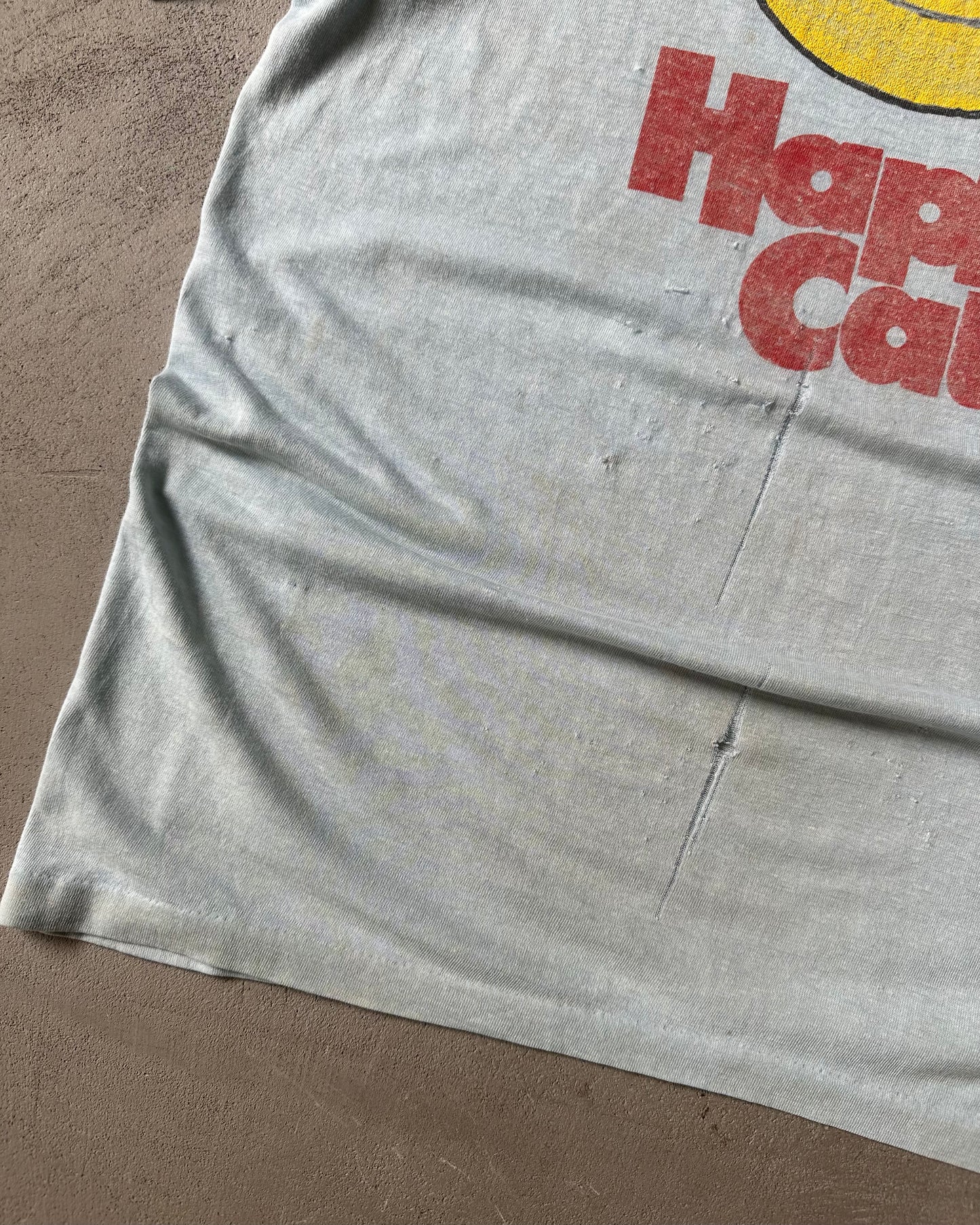 1970s - Trashed Blue Happy Cat T-Shirt - L