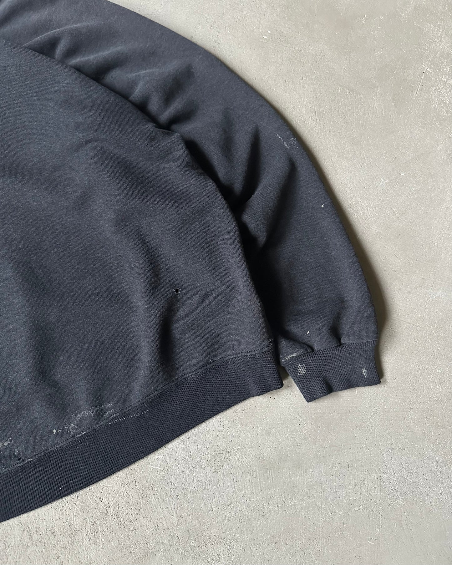 1980s - Distressed Black Crewneck - L